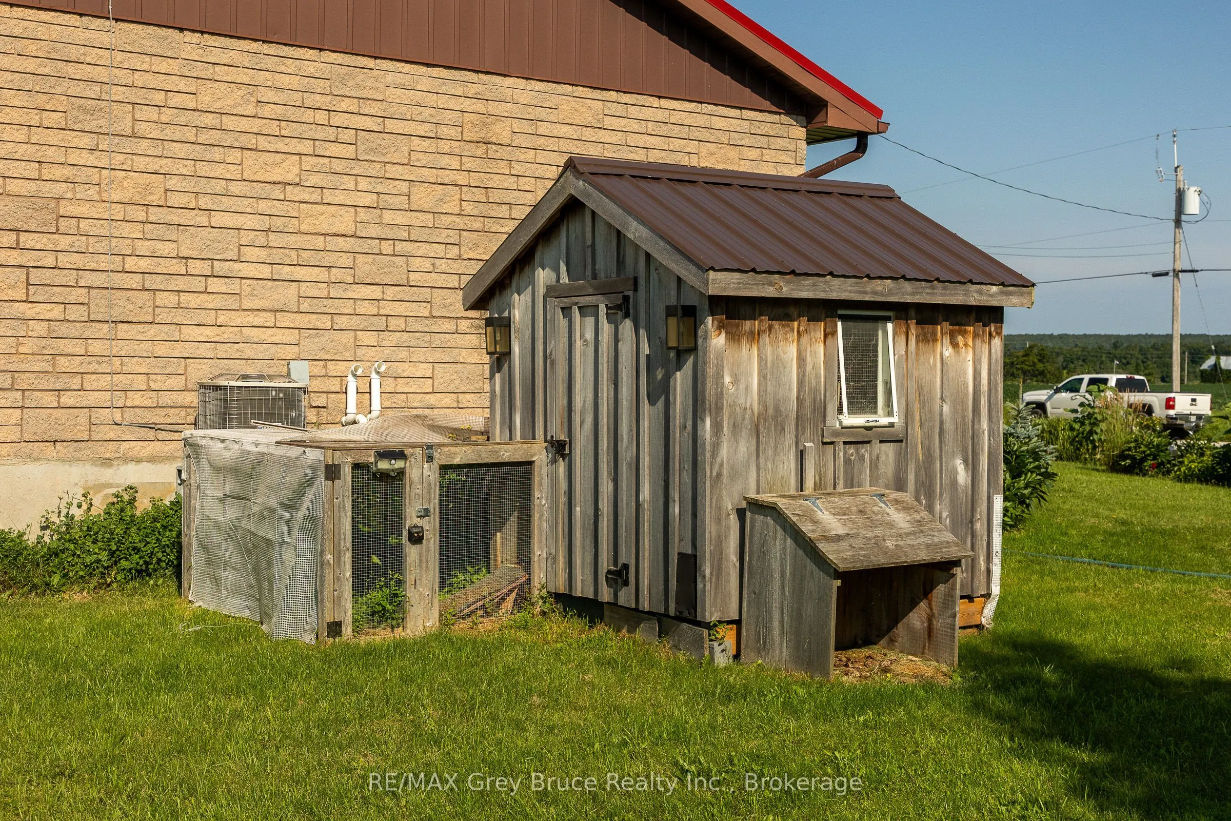 404248 CONCESSION 20 Road