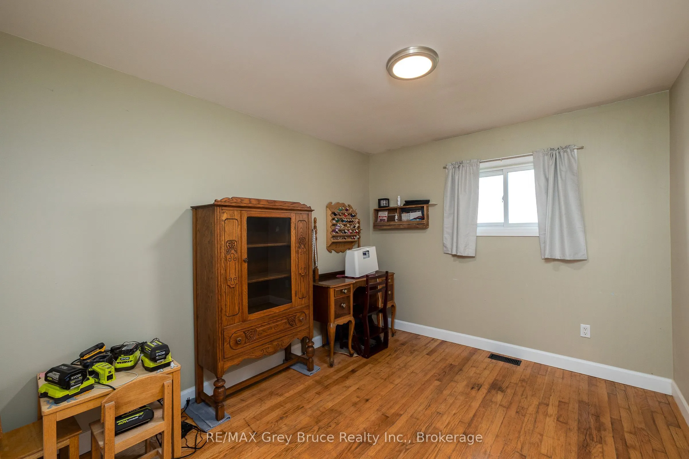 404248 CONCESSION 20 Road