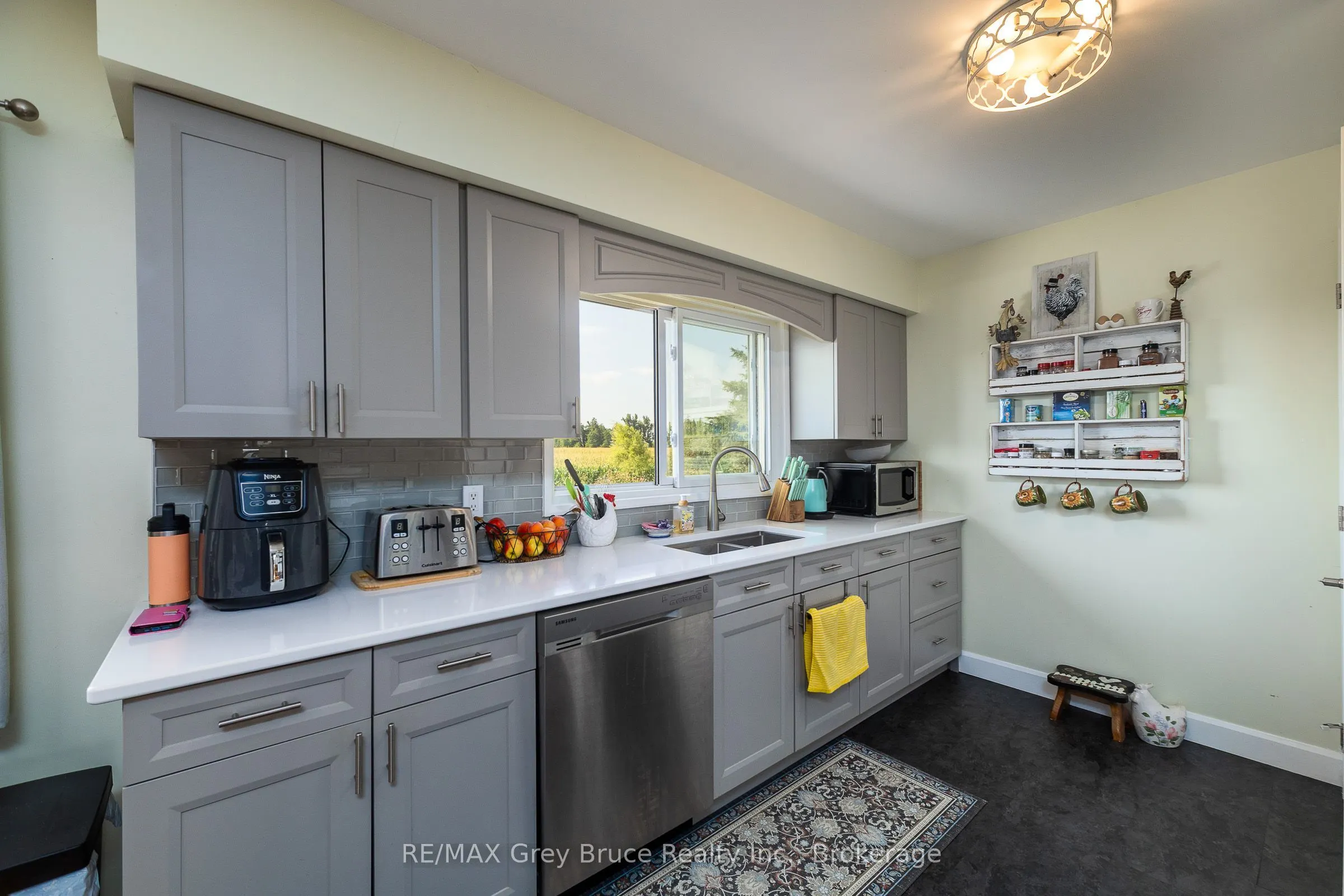 404248 CONCESSION 20 Road