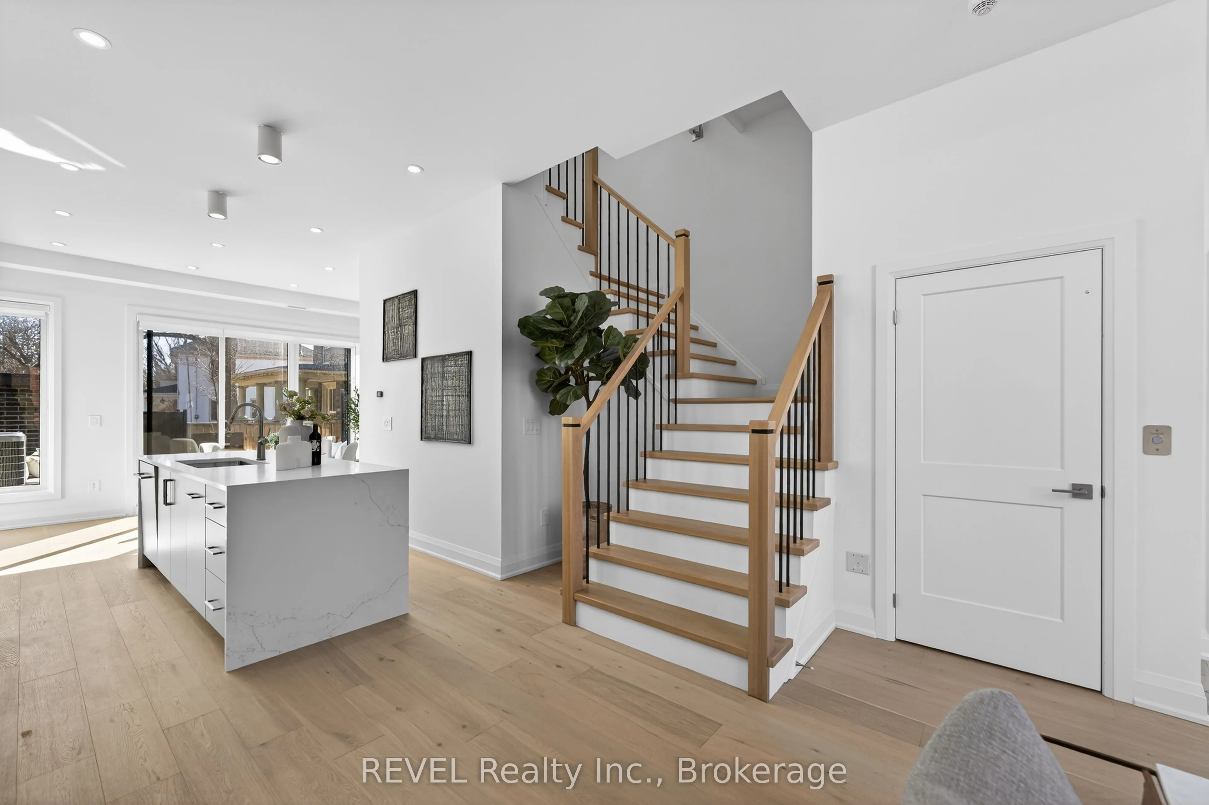 1397 York Road #10