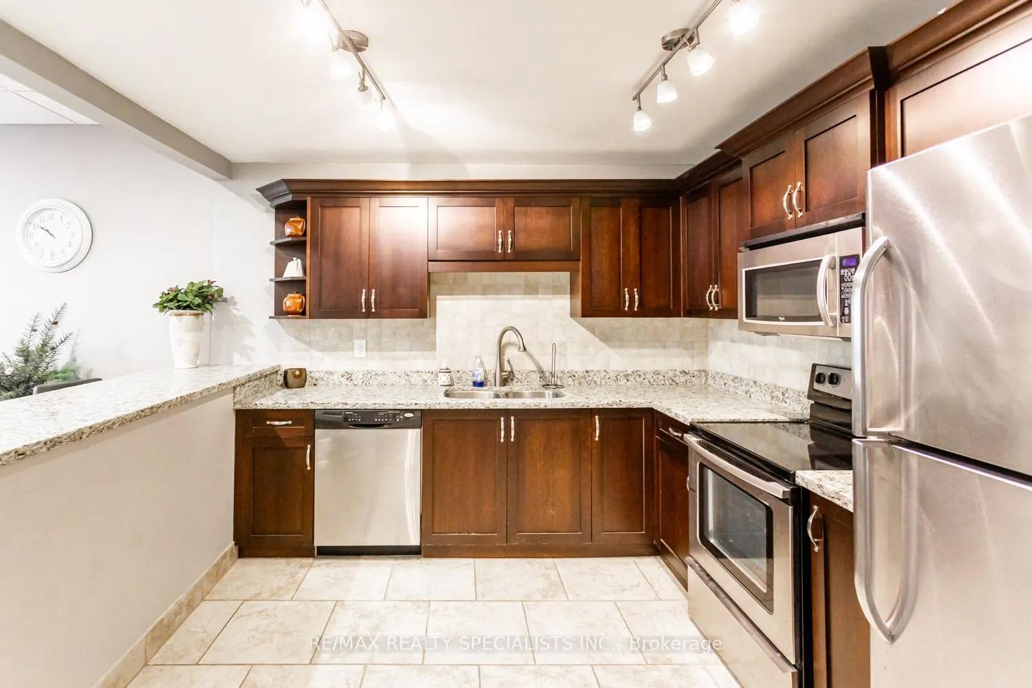55 Yarmouth Street #601