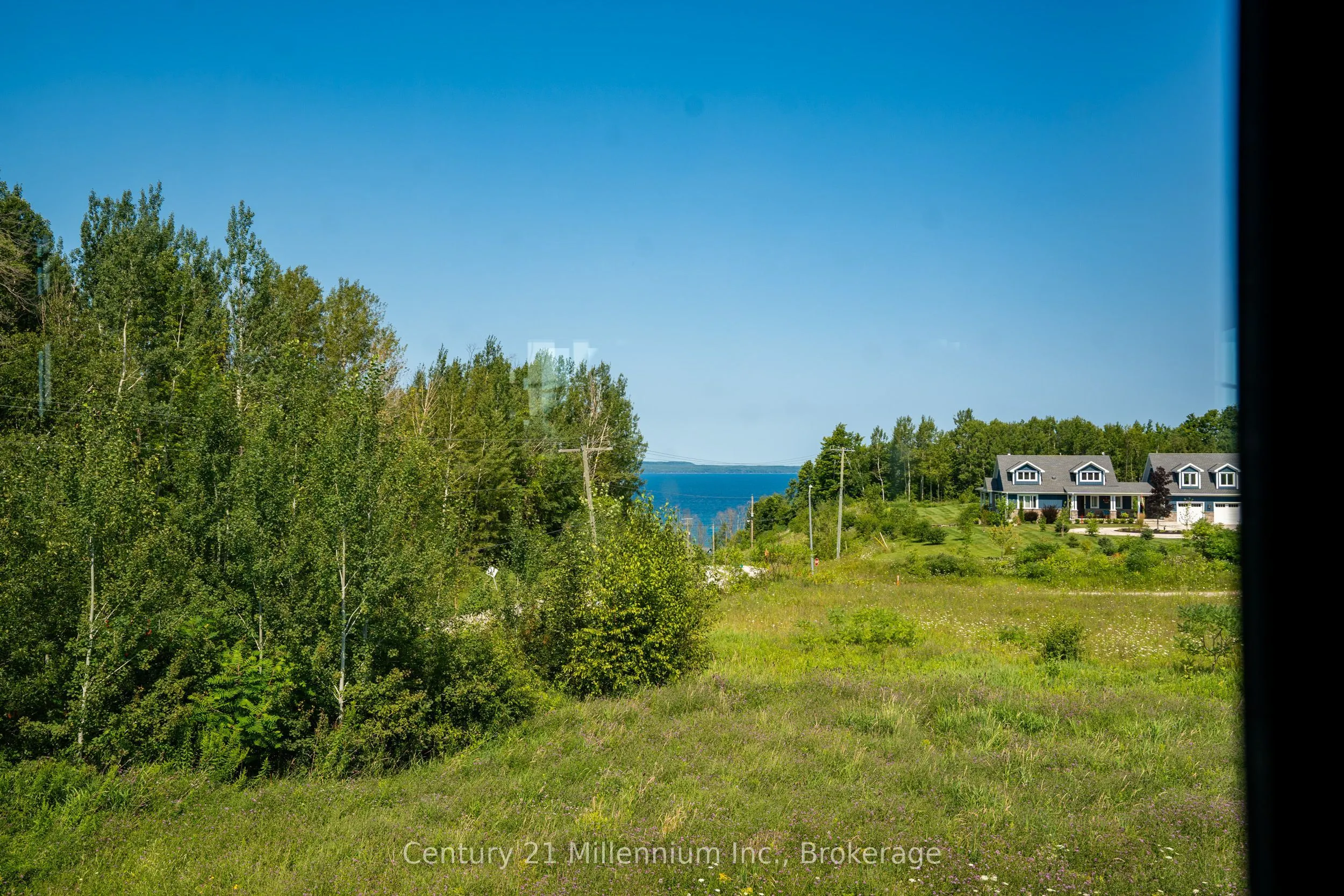 101 Ugovsek Crescent
