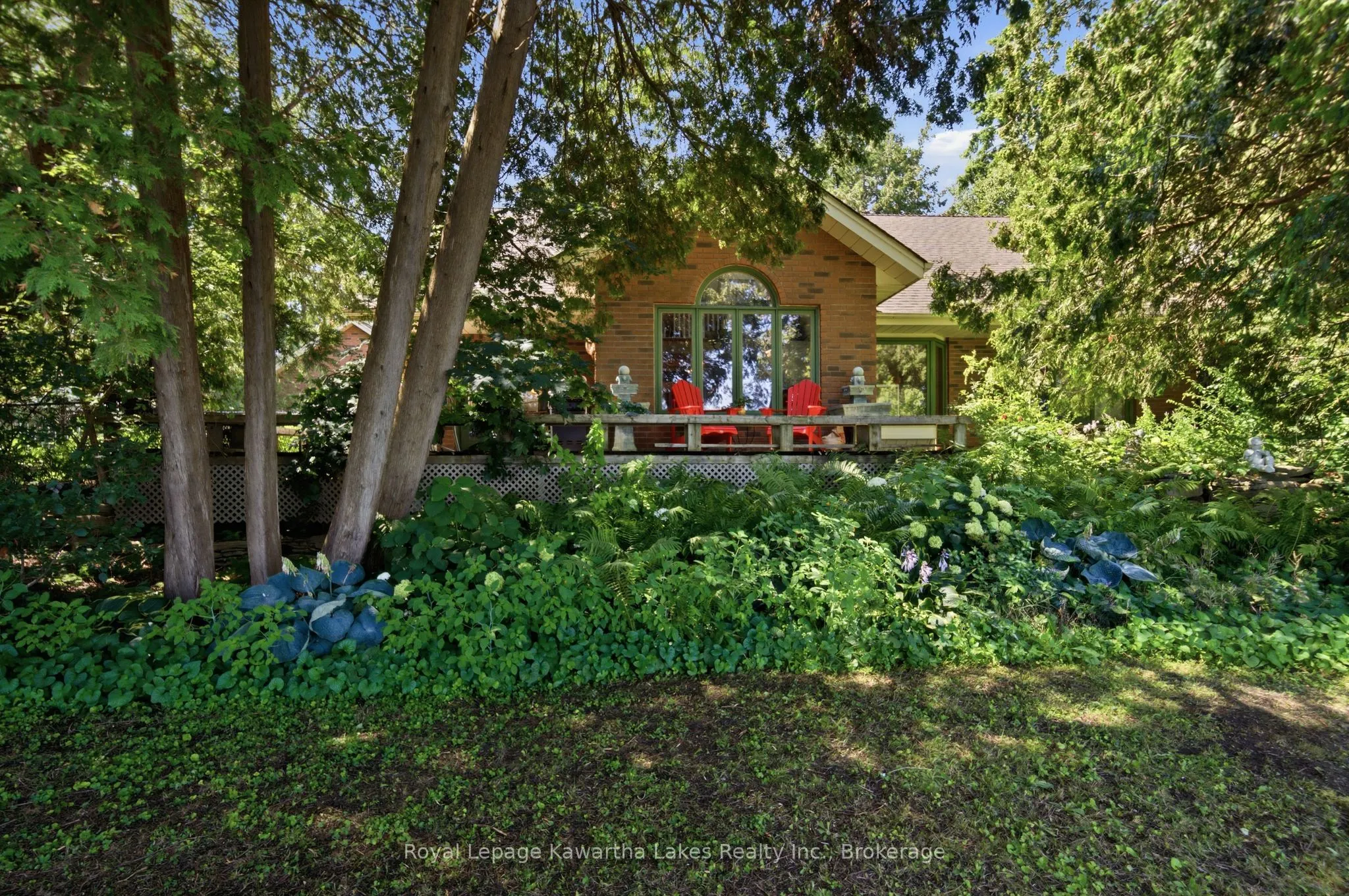 100 Pinewood Boulevard