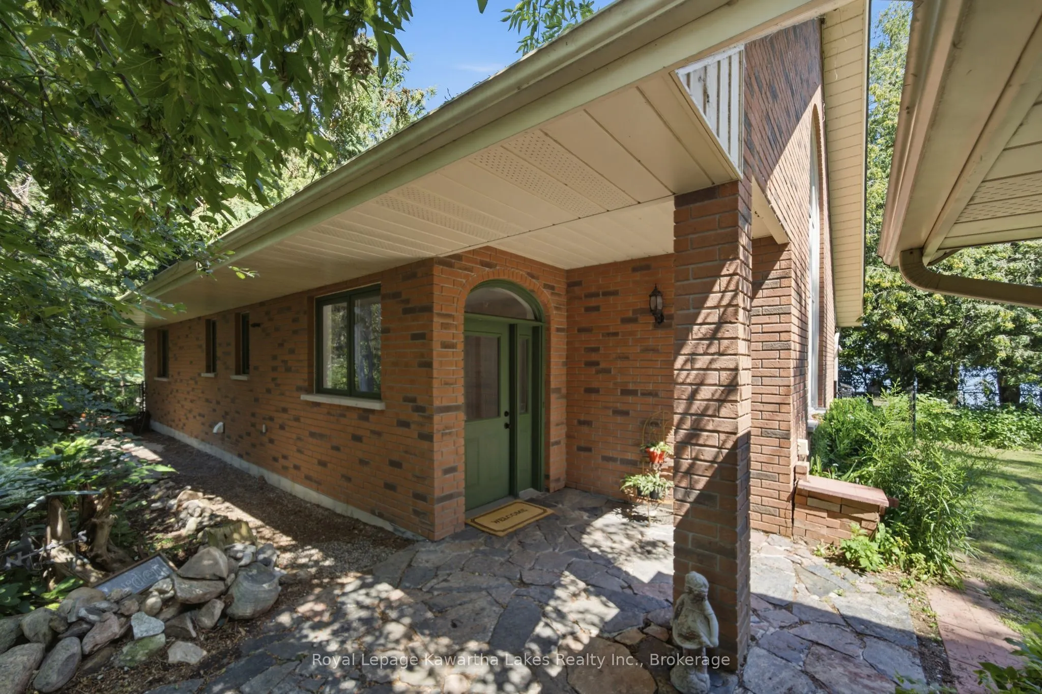 100 Pinewood Boulevard