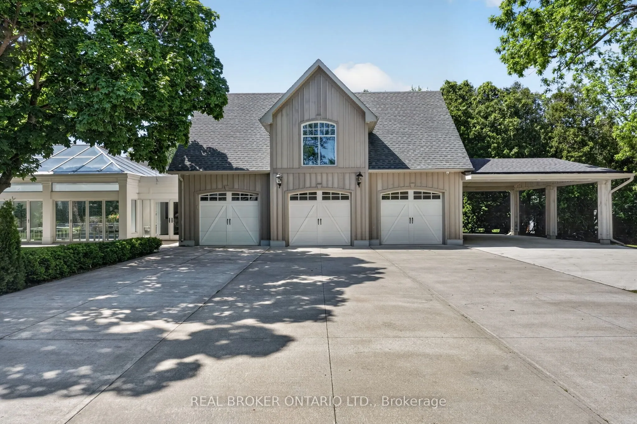 63 Mill Street S