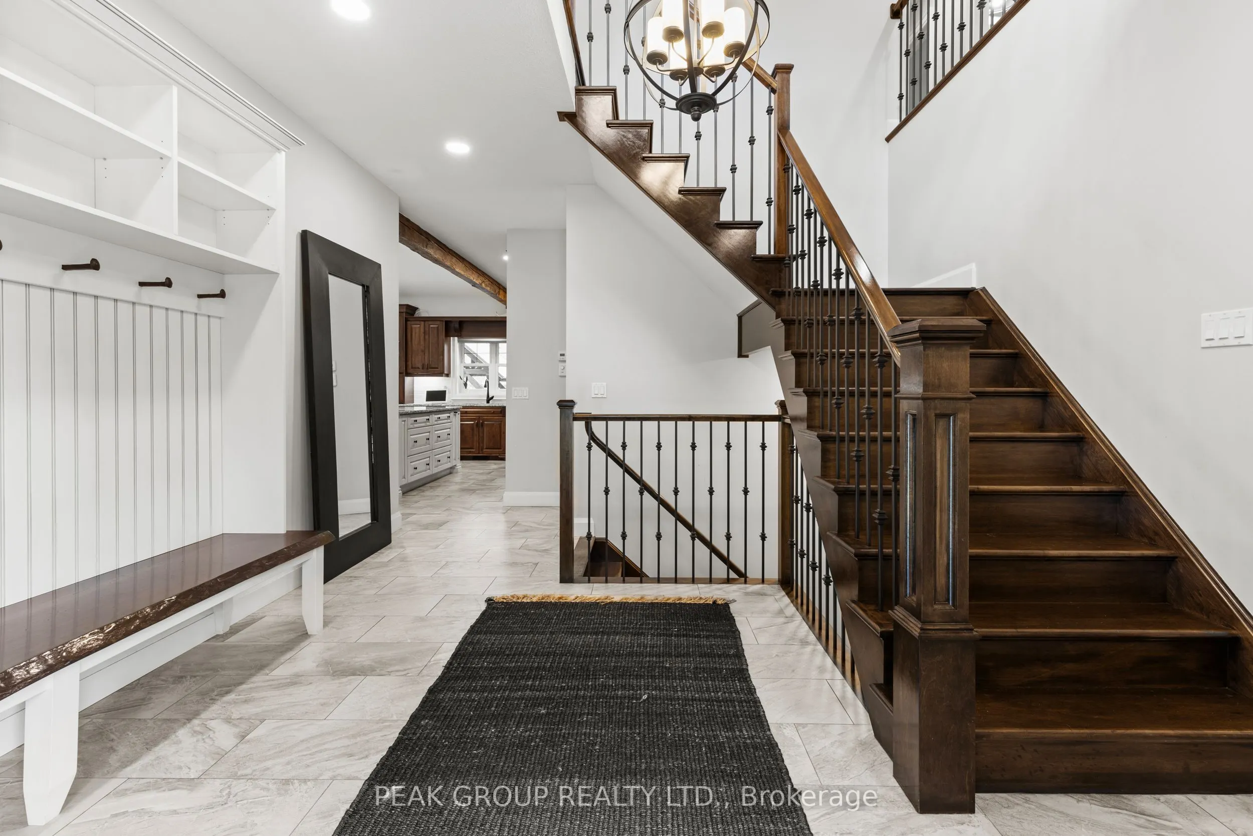 662 Foss Road