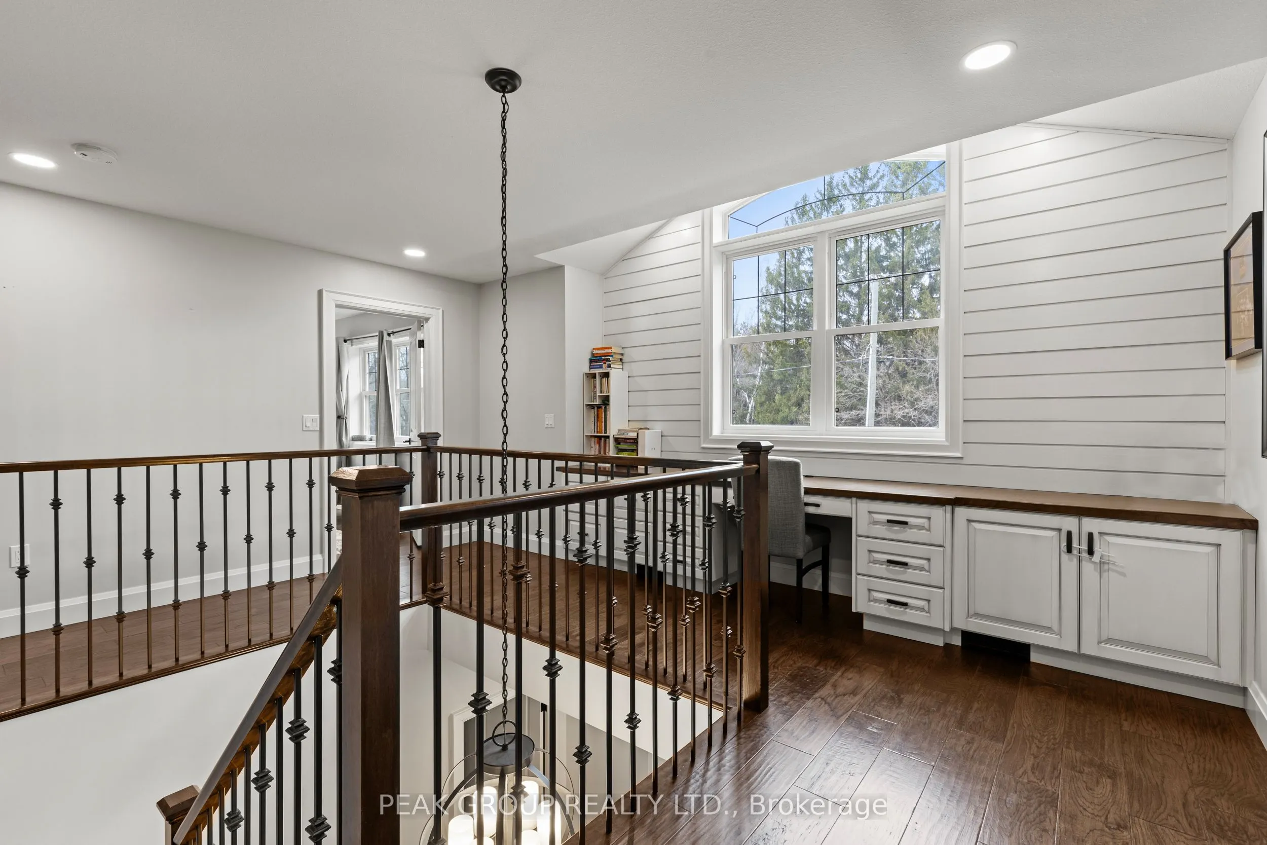 662 Foss Road