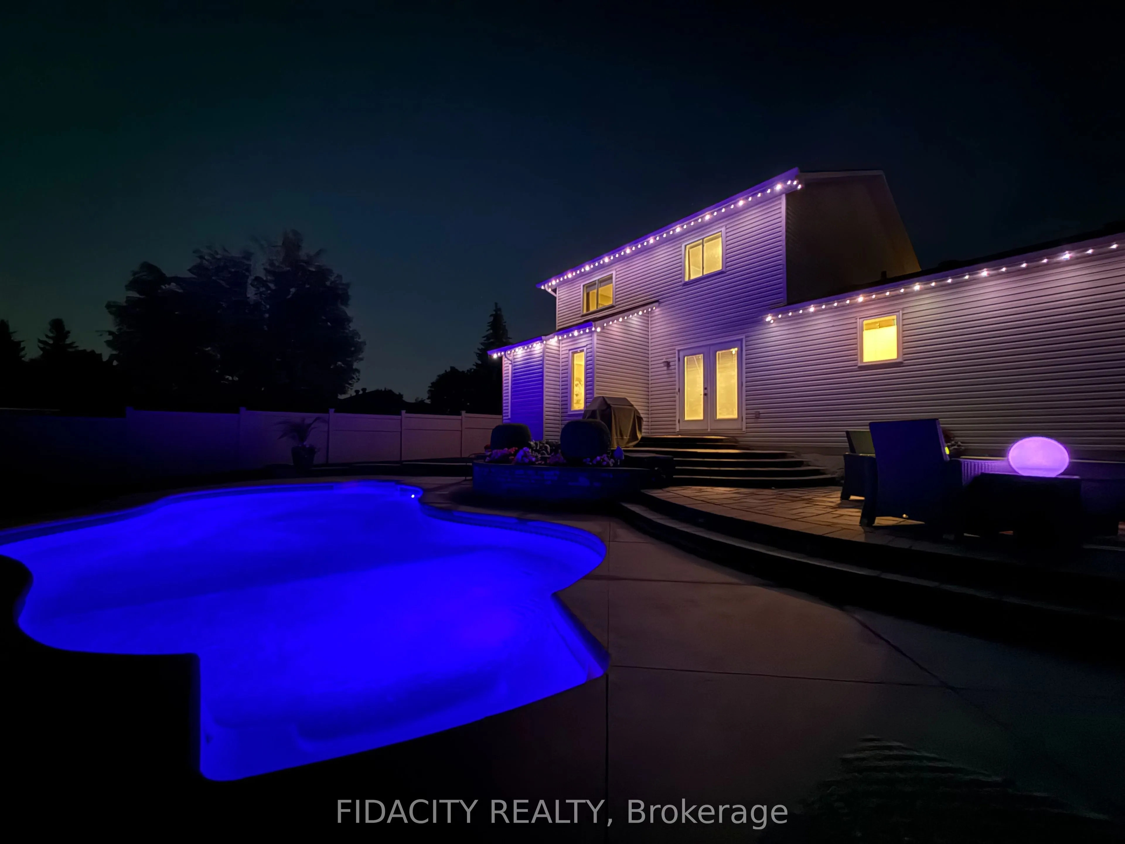 21 West Ridge Drive