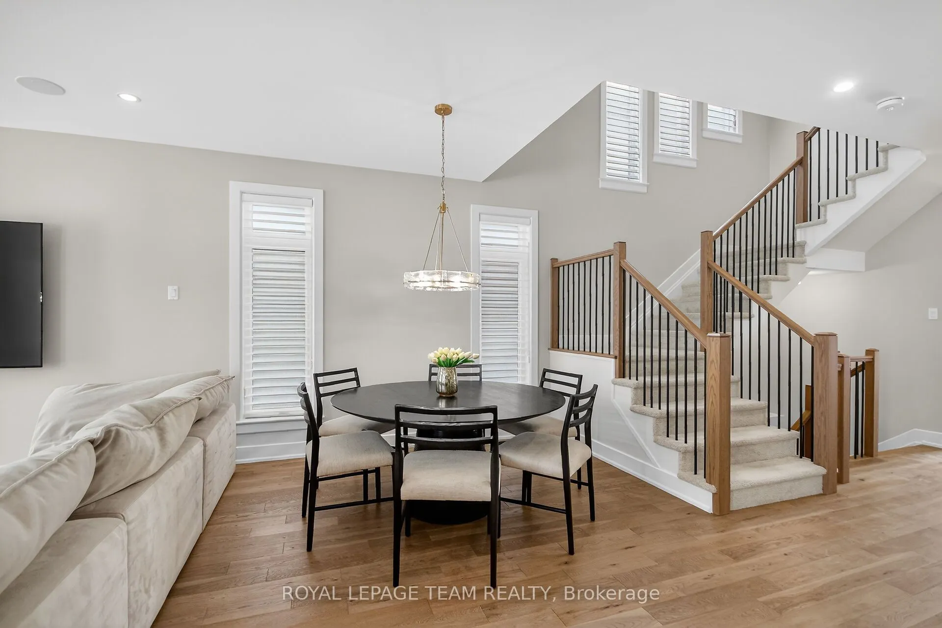 988 Beckton Heights