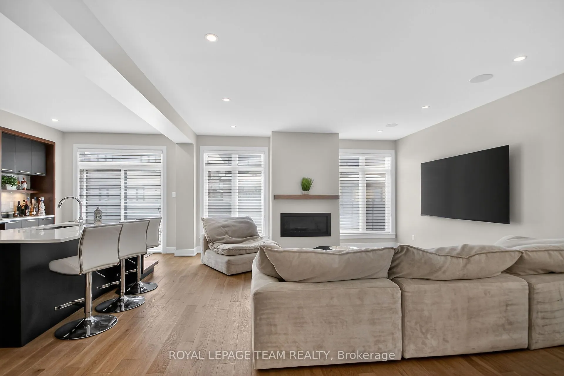 988 Beckton Heights