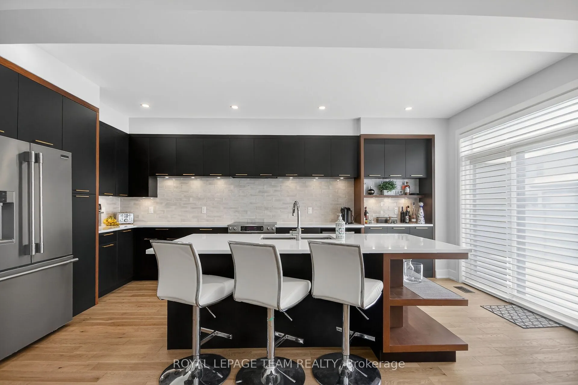 988 Beckton Heights