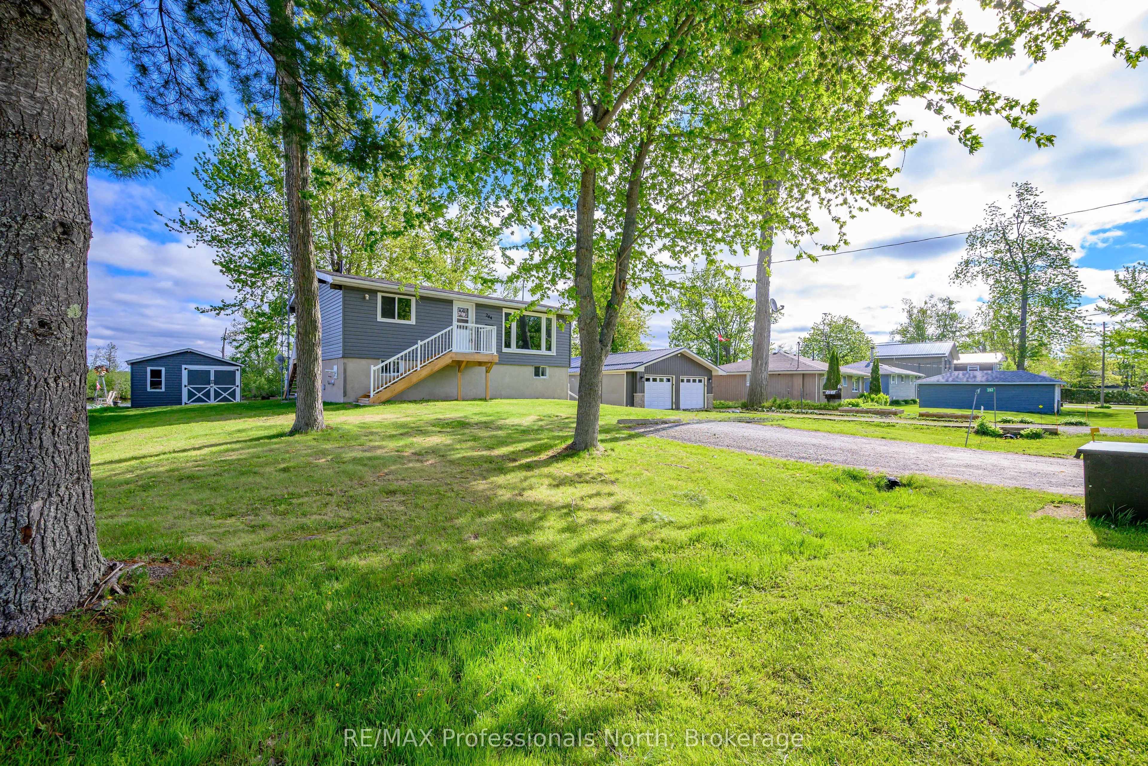 284 MOORINGS Drive