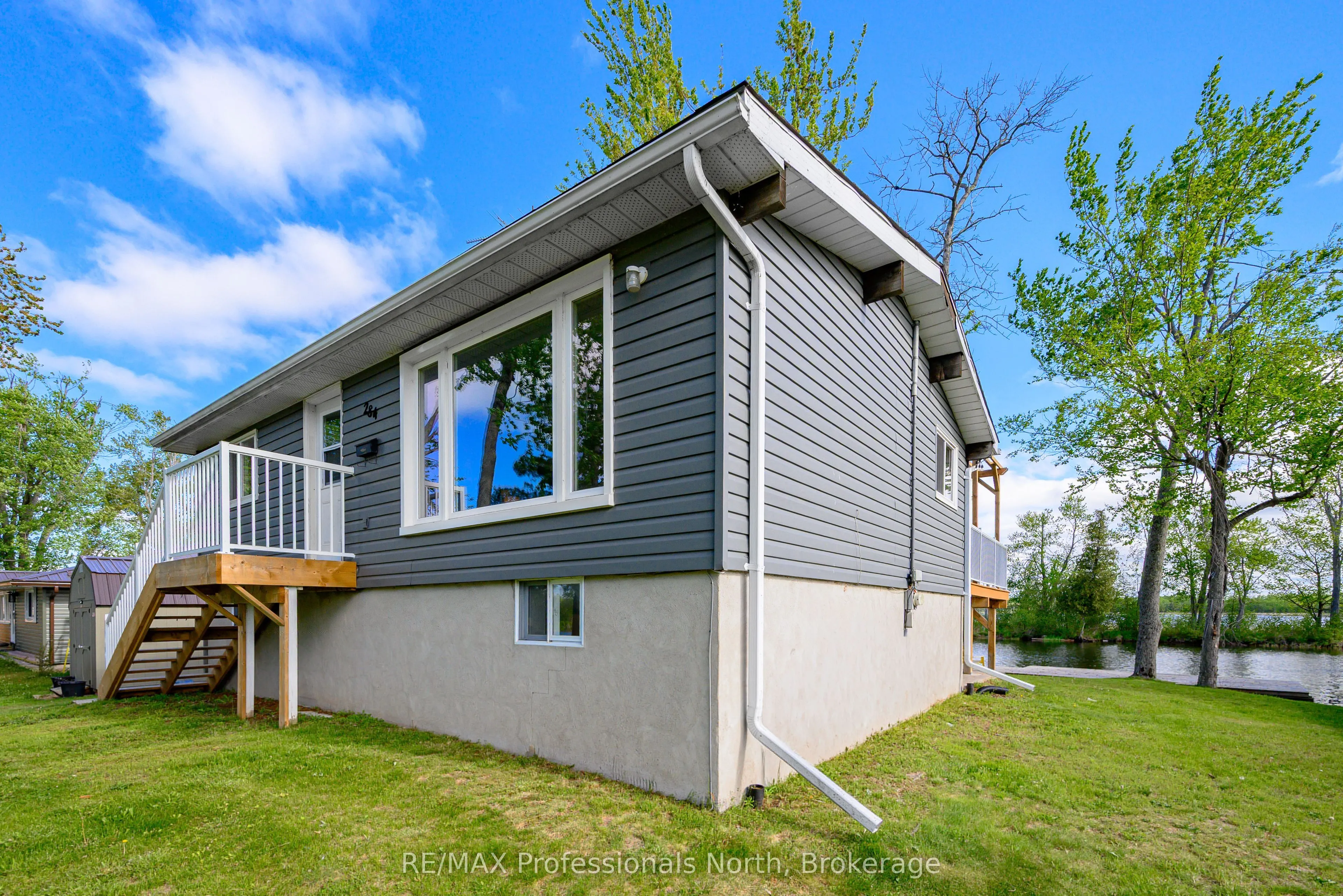 284 MOORINGS Drive