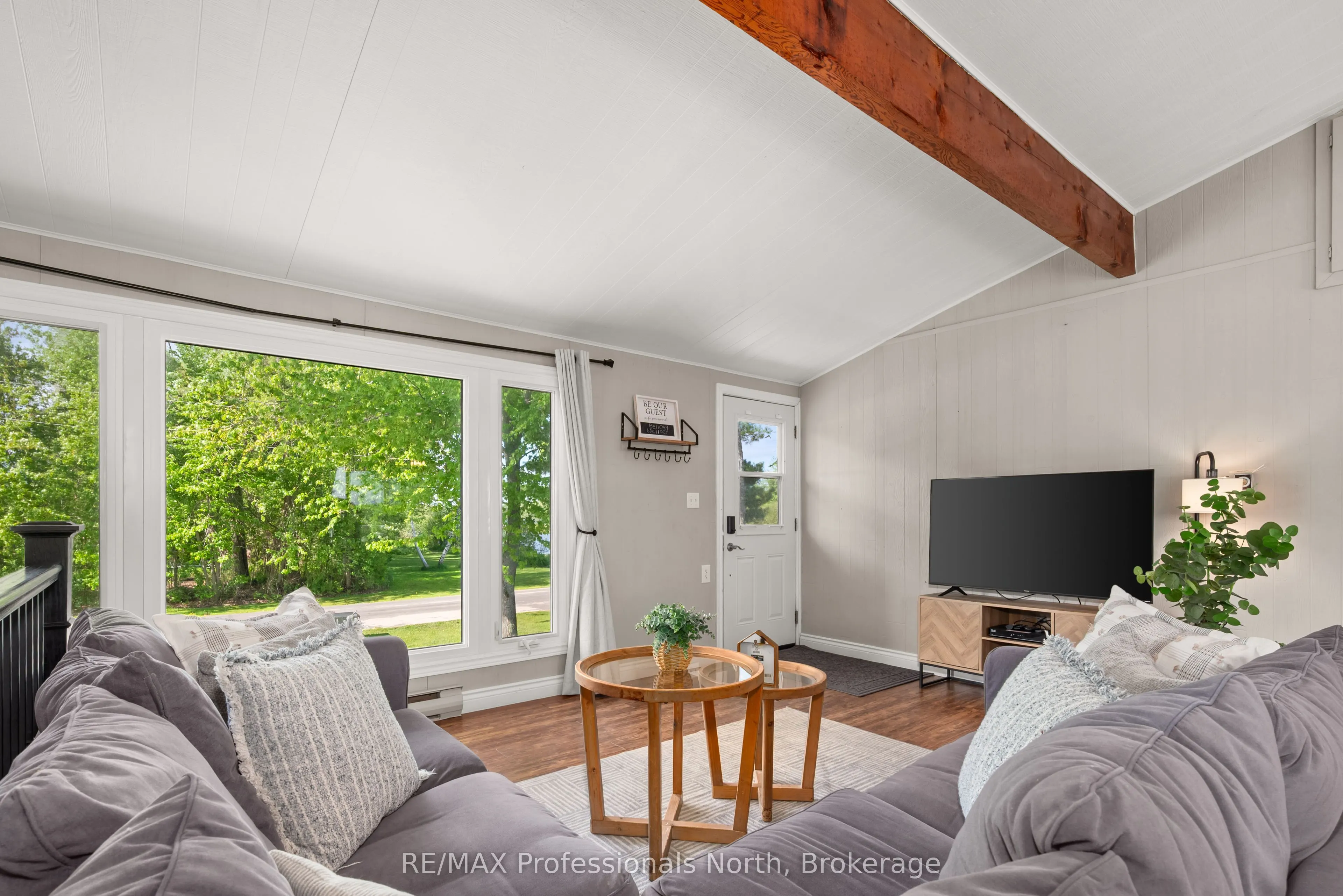 284 MOORINGS Drive