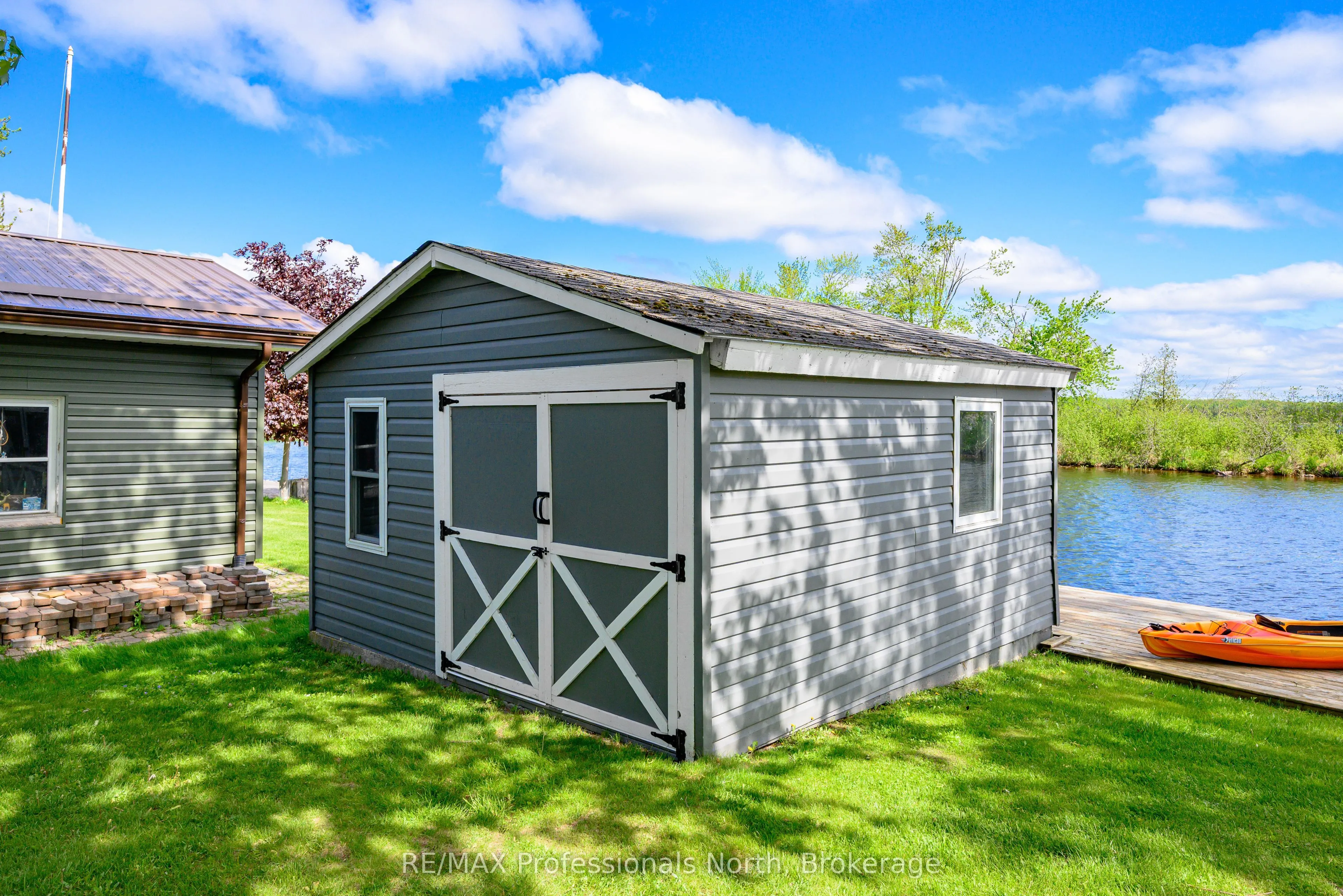 284 MOORINGS Drive