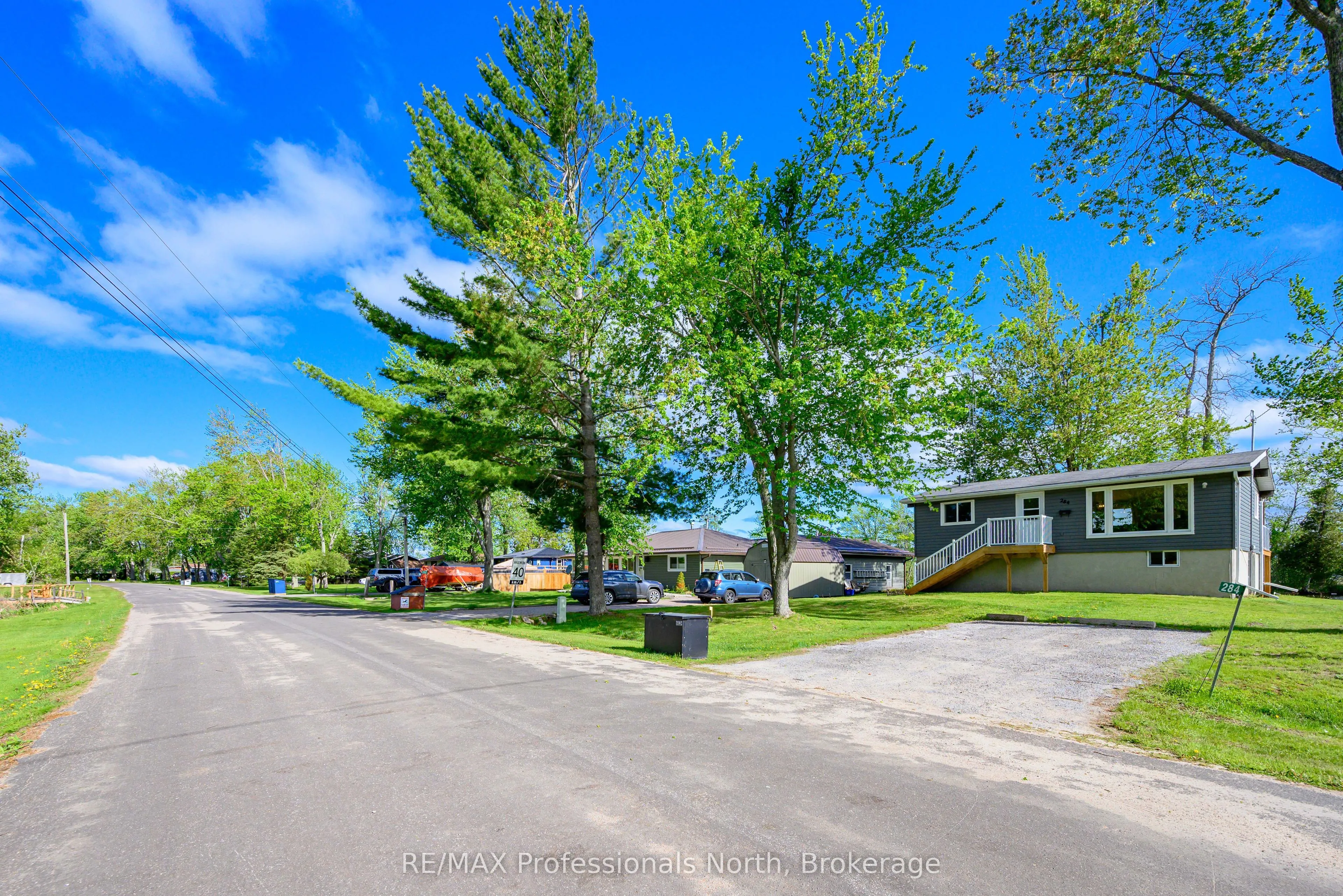 284 MOORINGS Drive