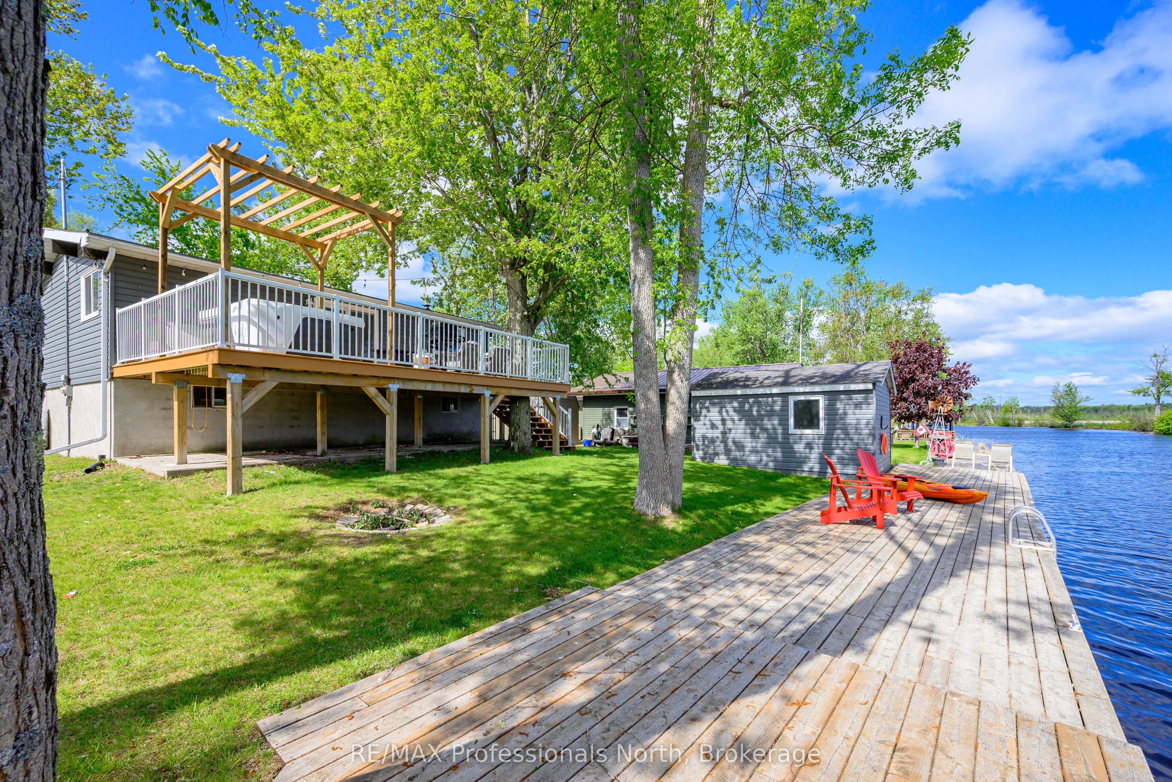284 MOORINGS Drive