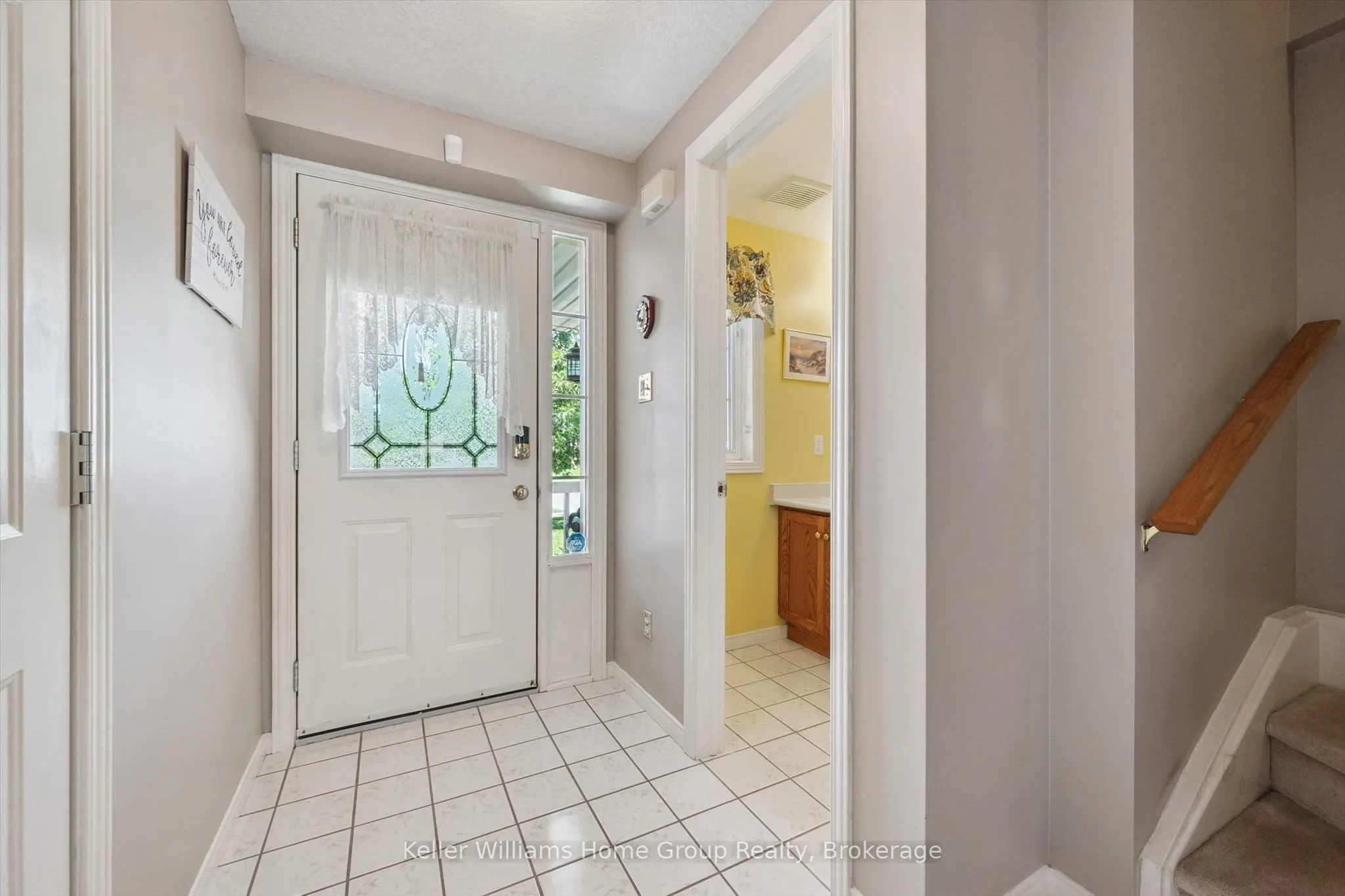 63 Boulder Crescent