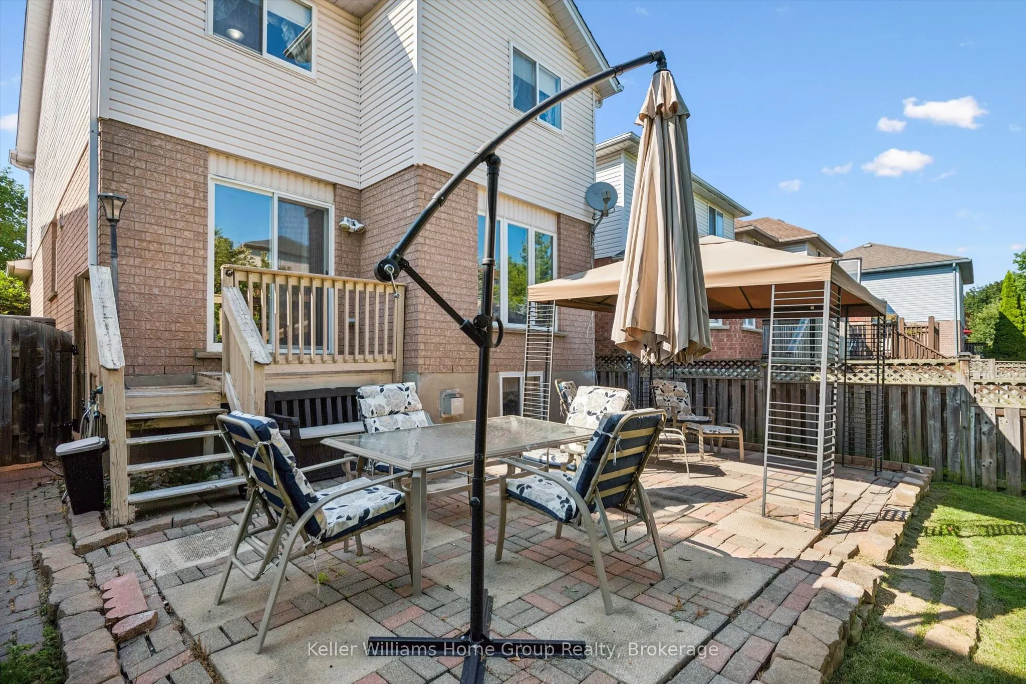 63 Boulder Crescent