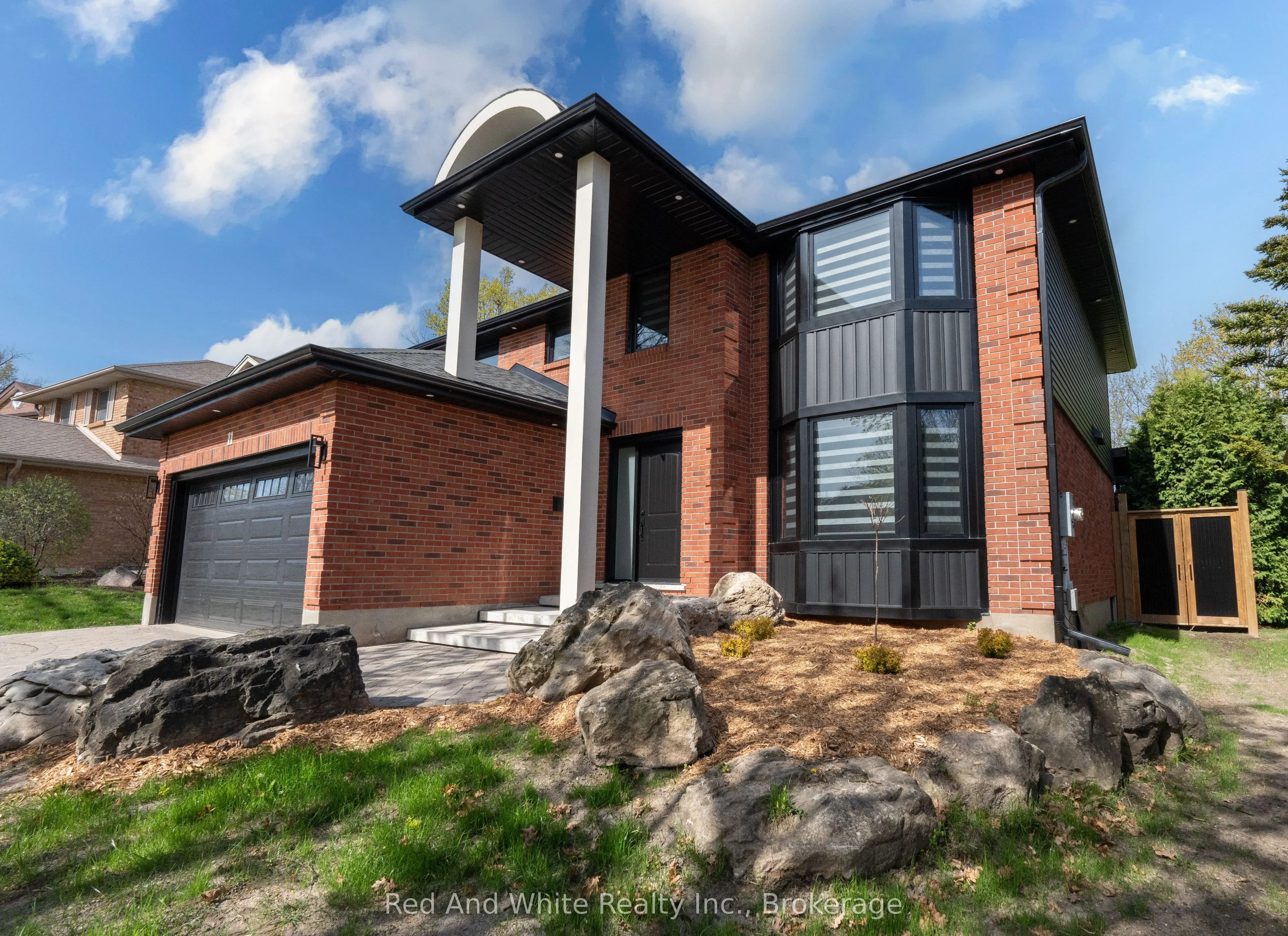 11 Bridlewood Drive