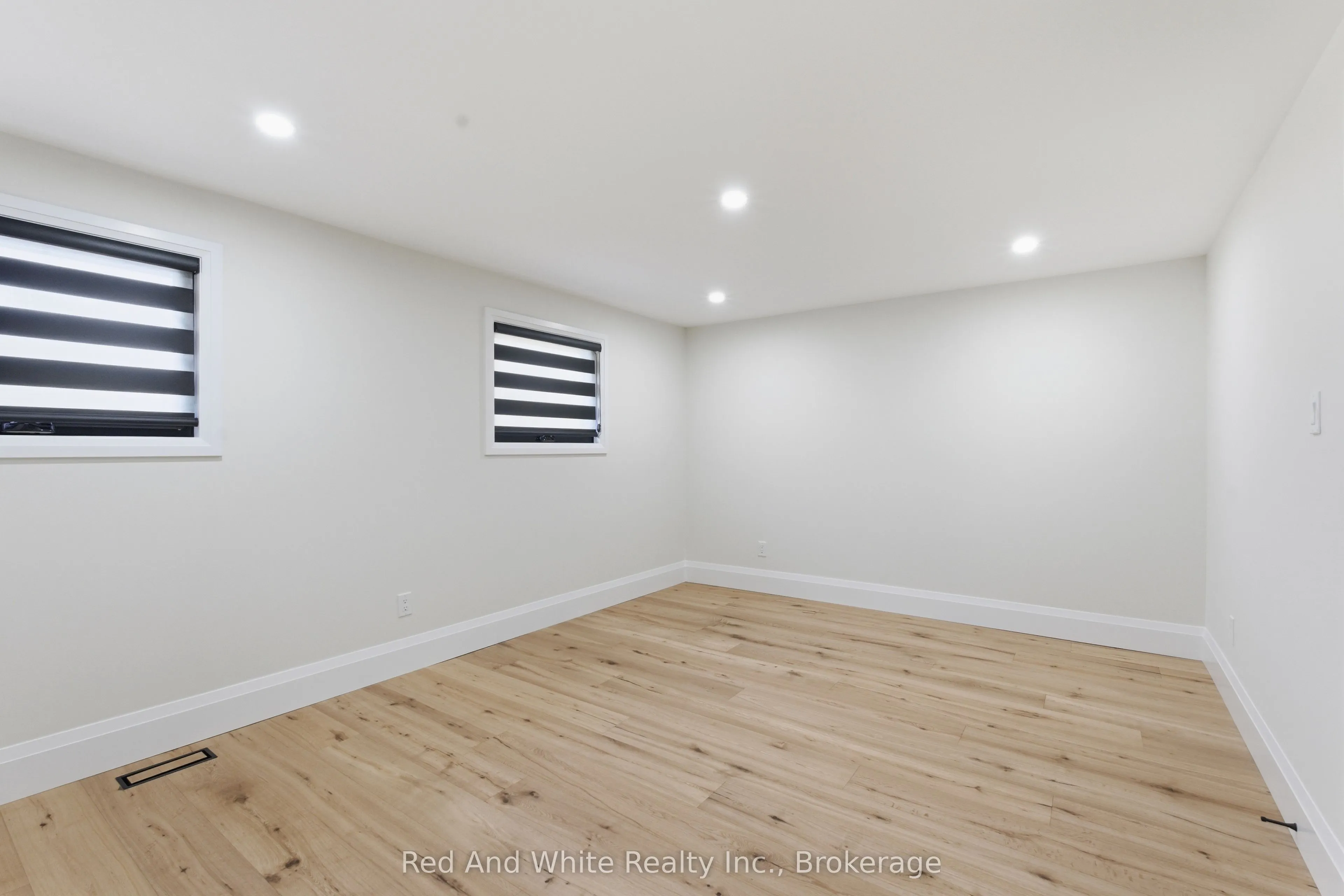 11 Bridlewood Drive