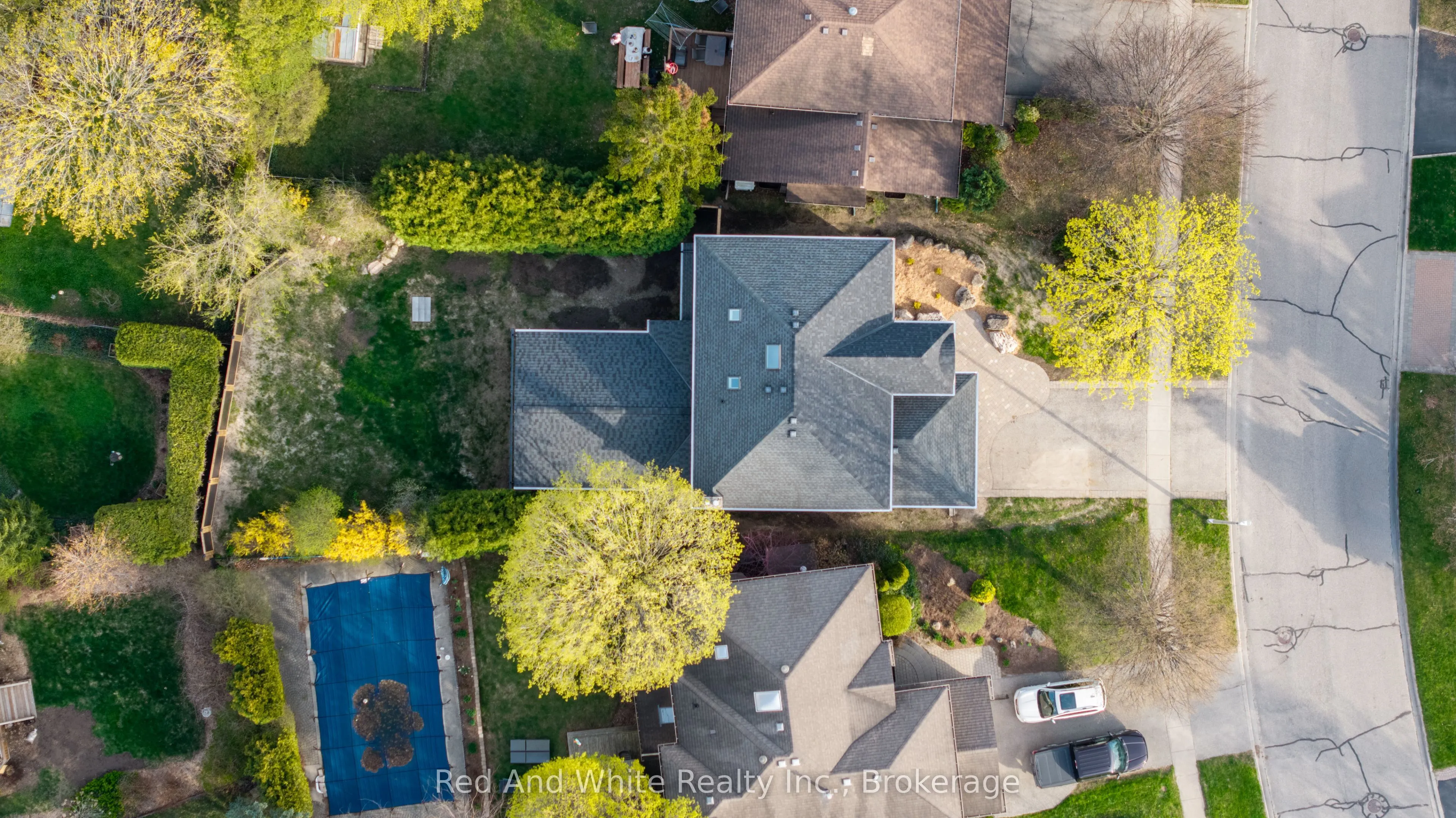 11 Bridlewood Drive