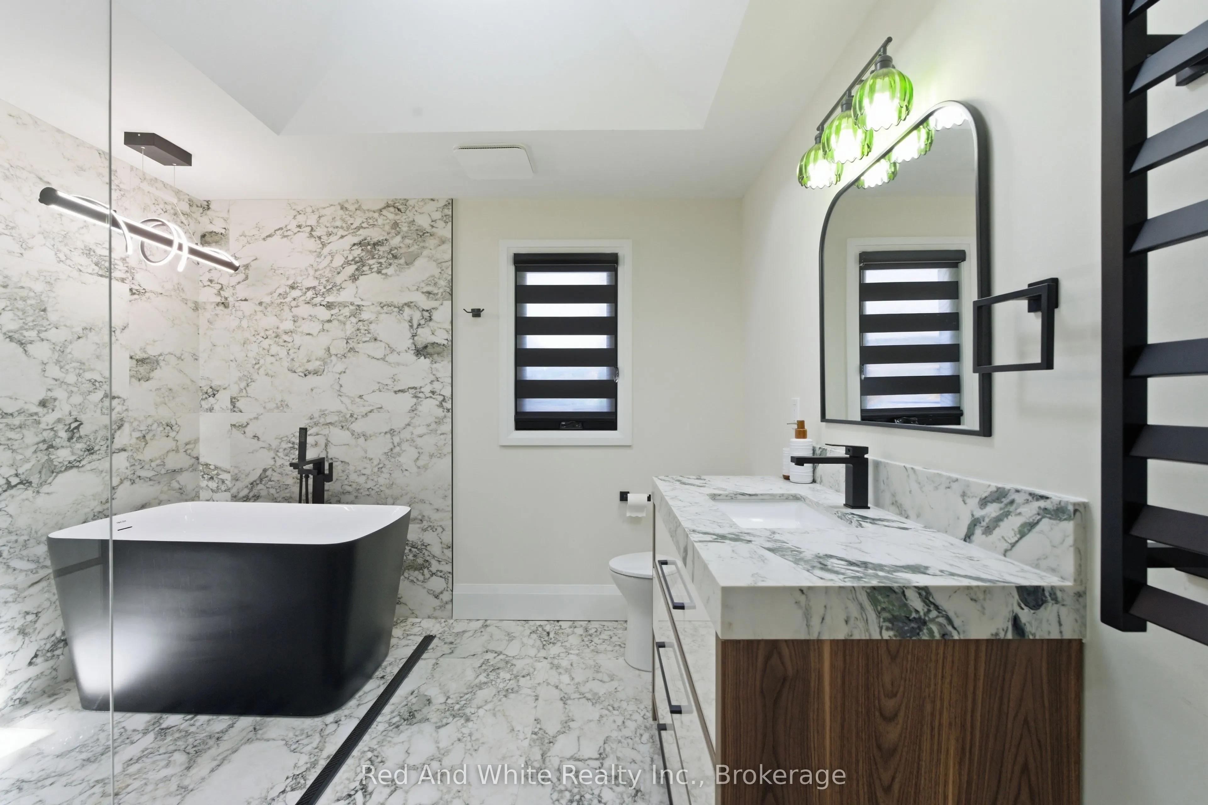 11 Bridlewood Drive