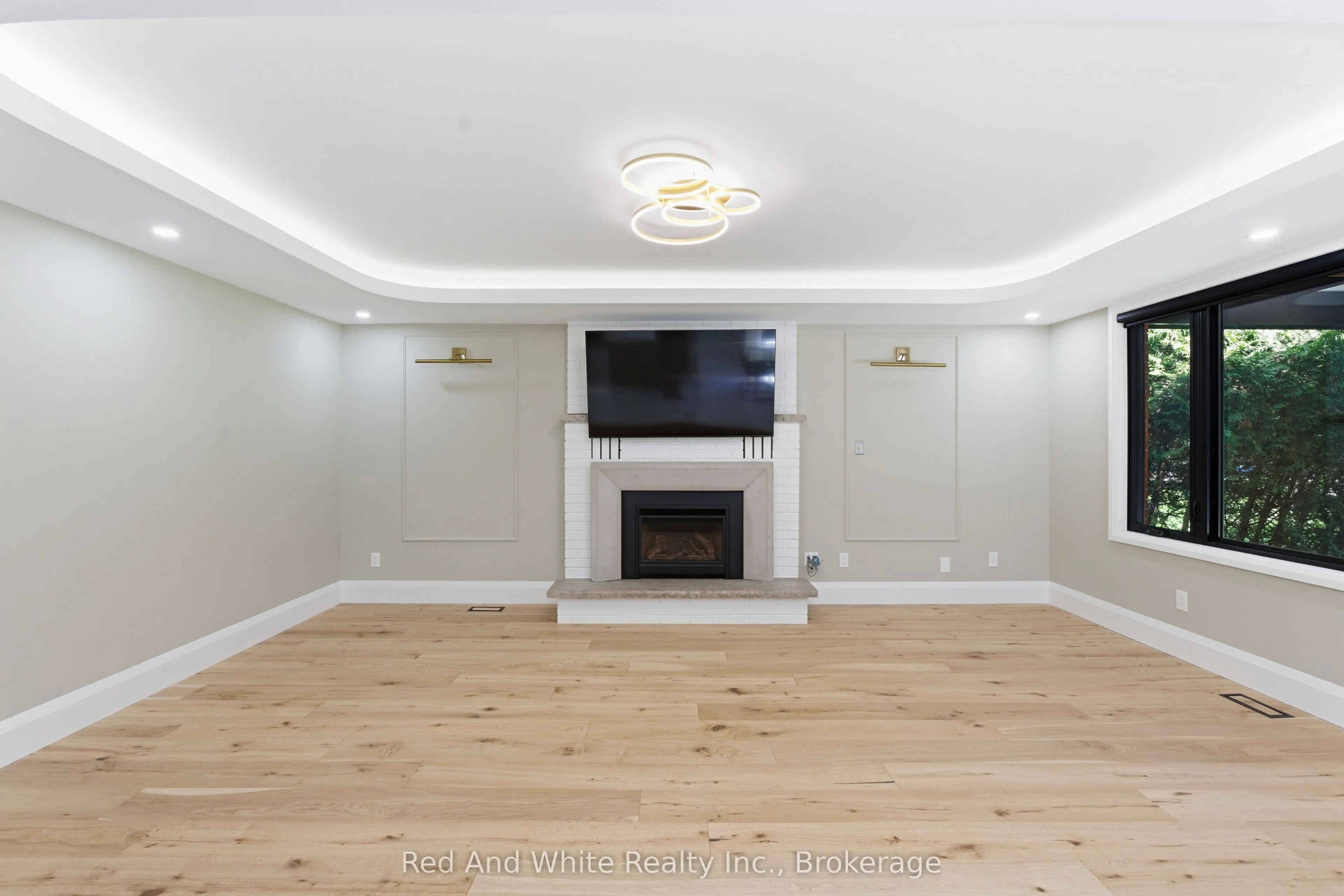 11 Bridlewood Drive