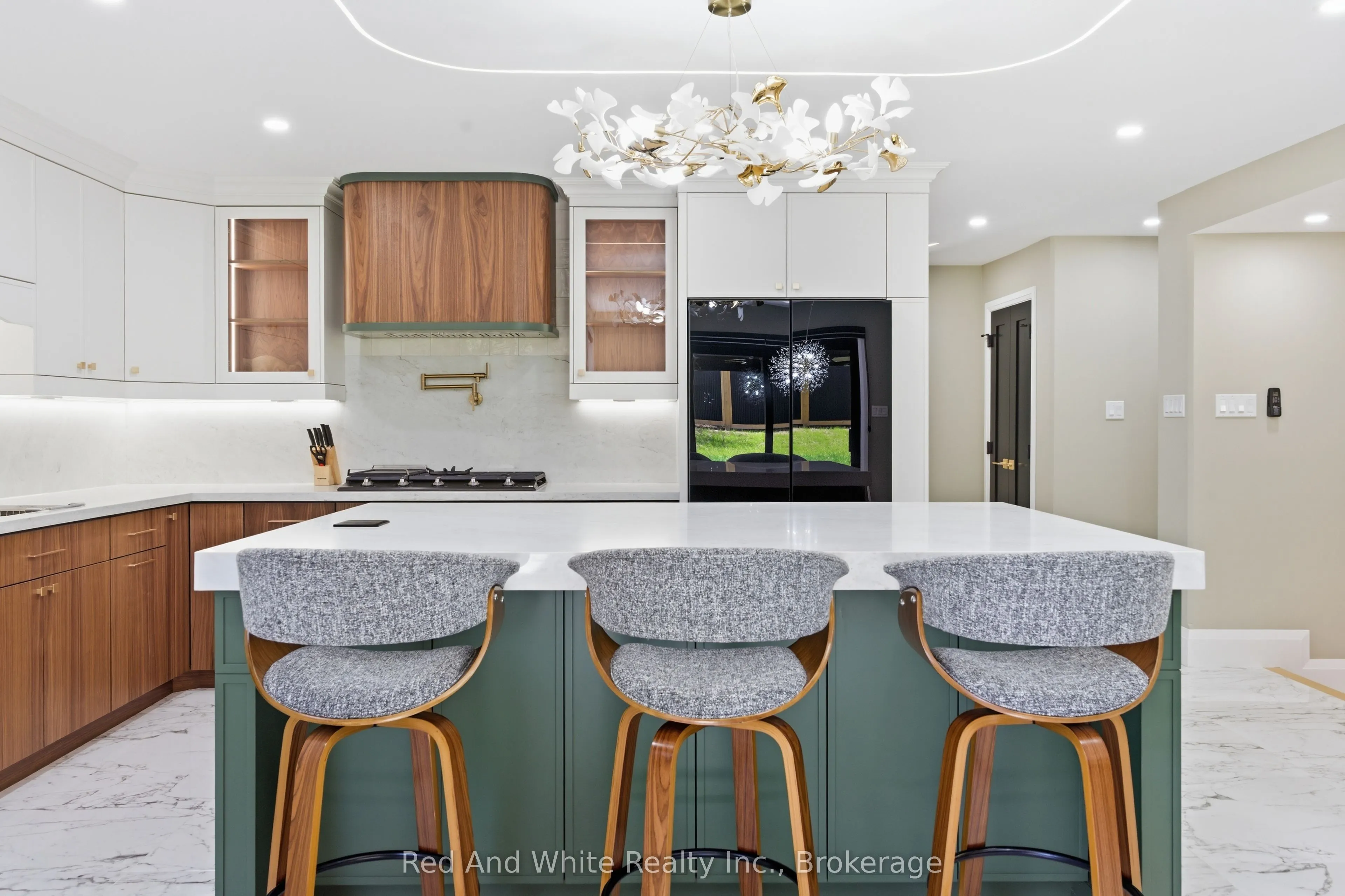 11 Bridlewood Drive