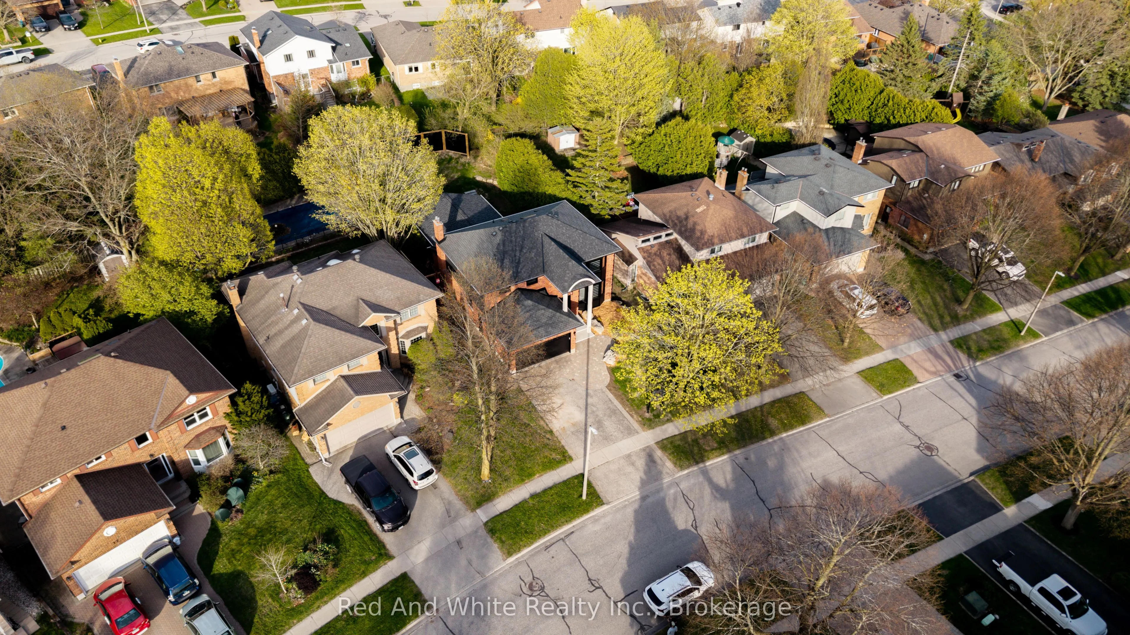 11 Bridlewood Drive