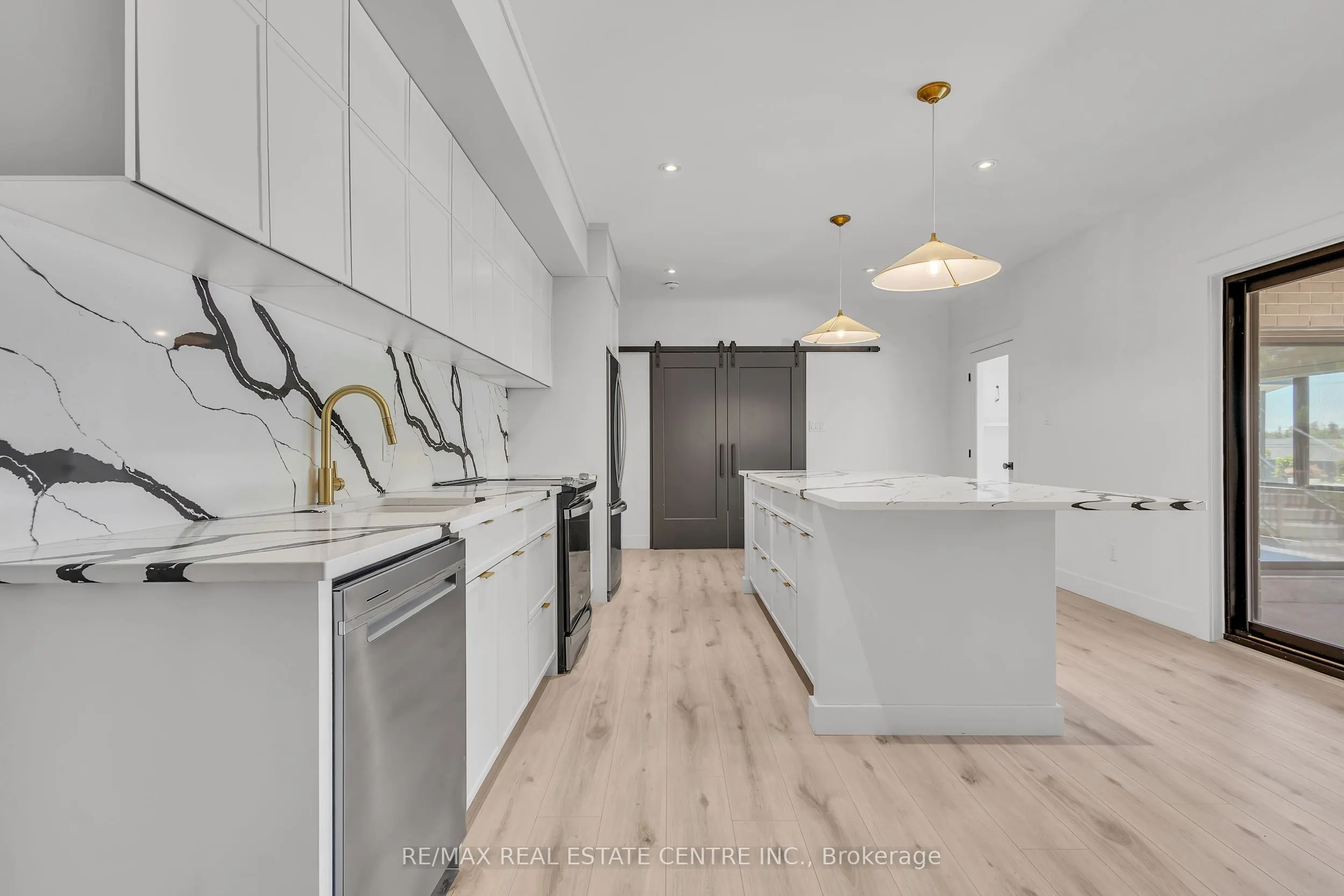 920 Thomas Pedder Court