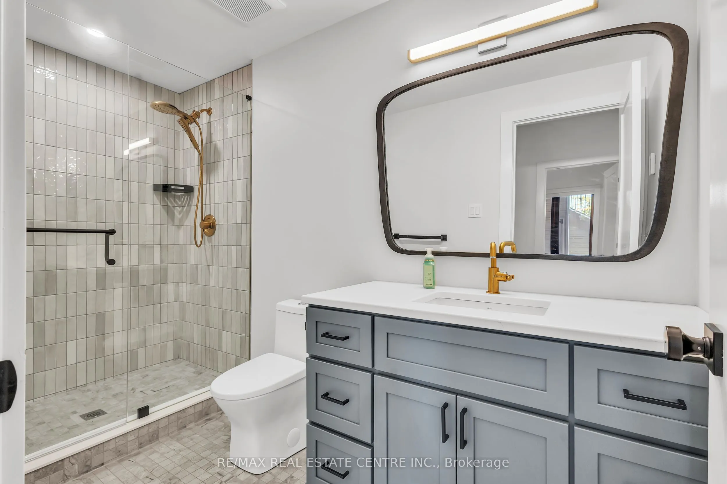 920 Thomas Pedder Court