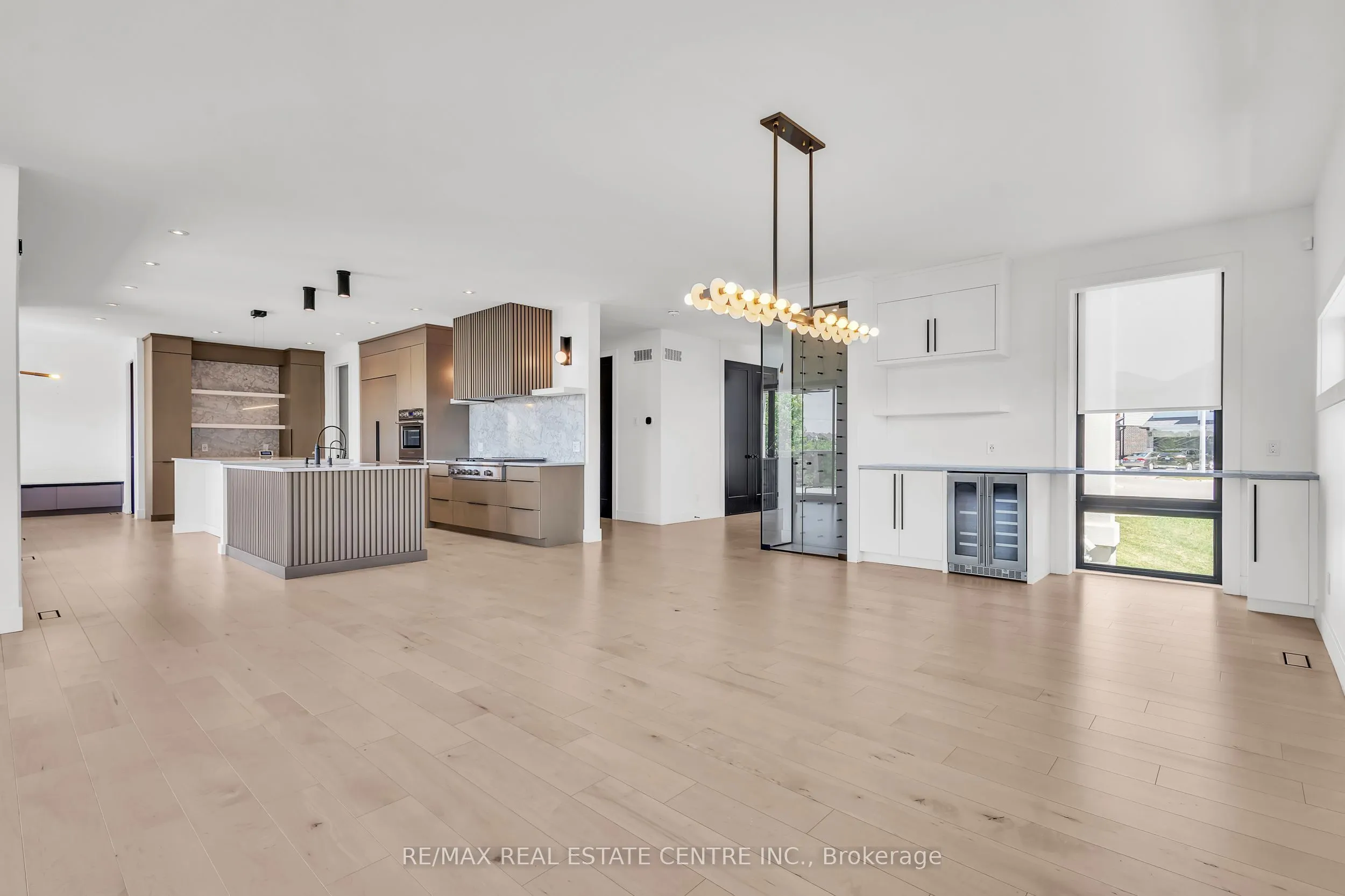 920 Thomas Pedder Court