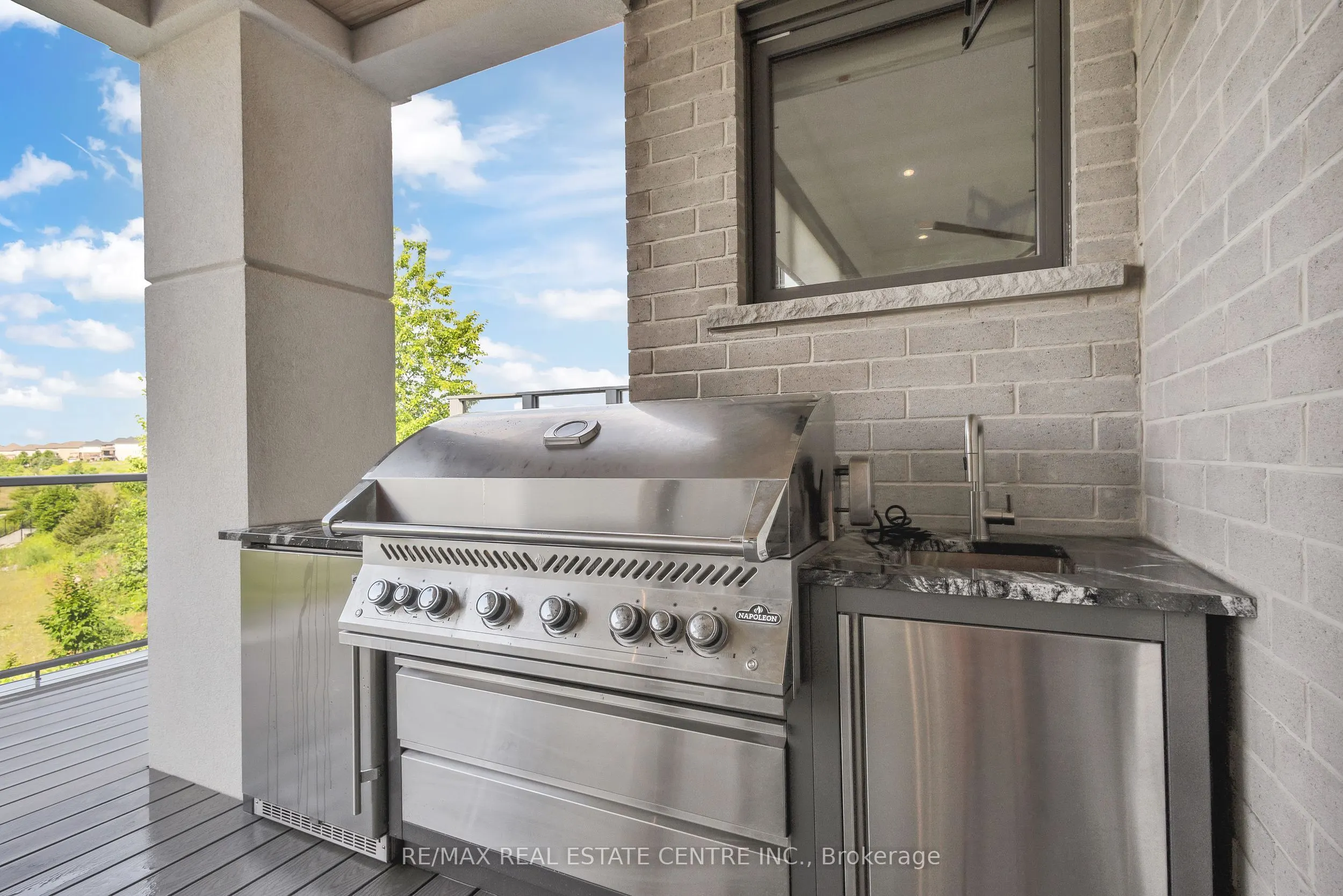 920 Thomas Pedder Court