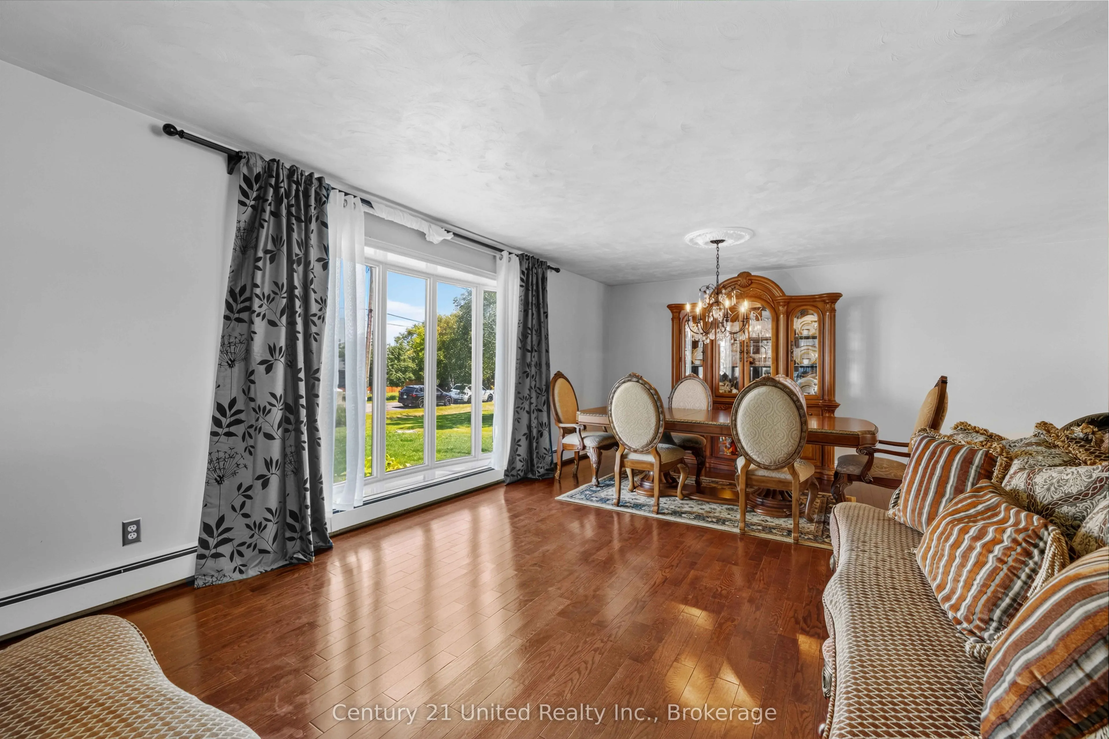 214 Hillview Drive
