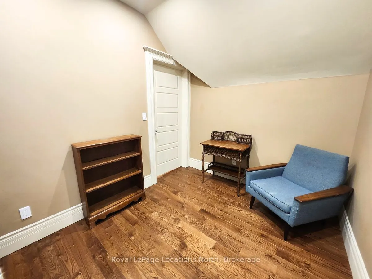 1181 4th Avenue W