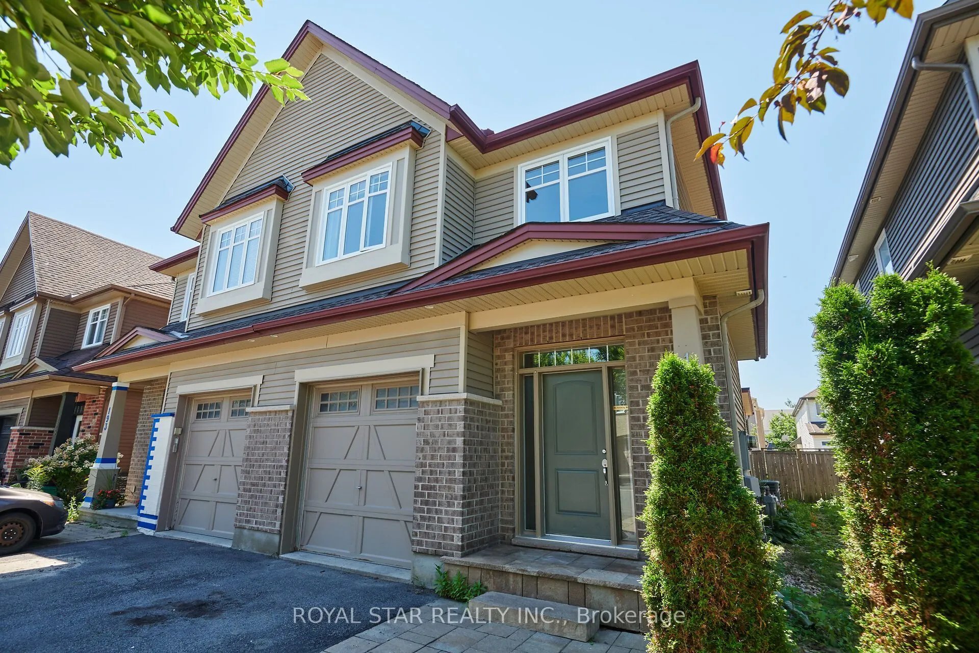 191 FLAT SEDGE Crescent
