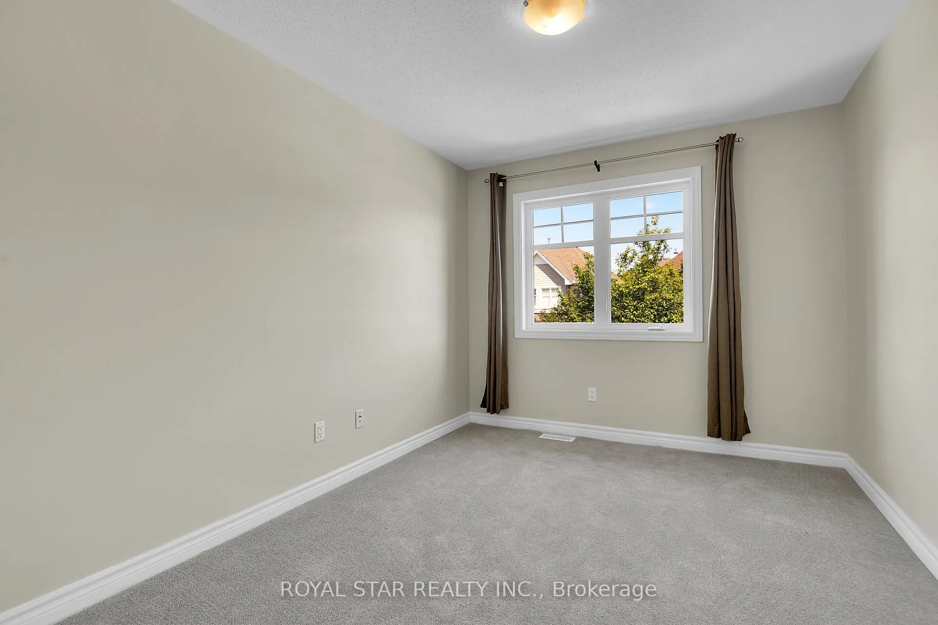 191 FLAT SEDGE Crescent