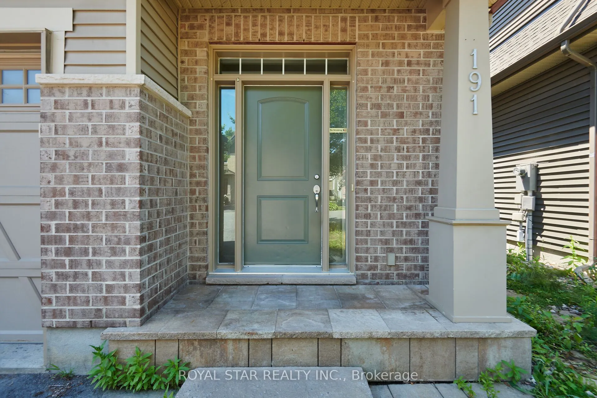 191 FLAT SEDGE Crescent