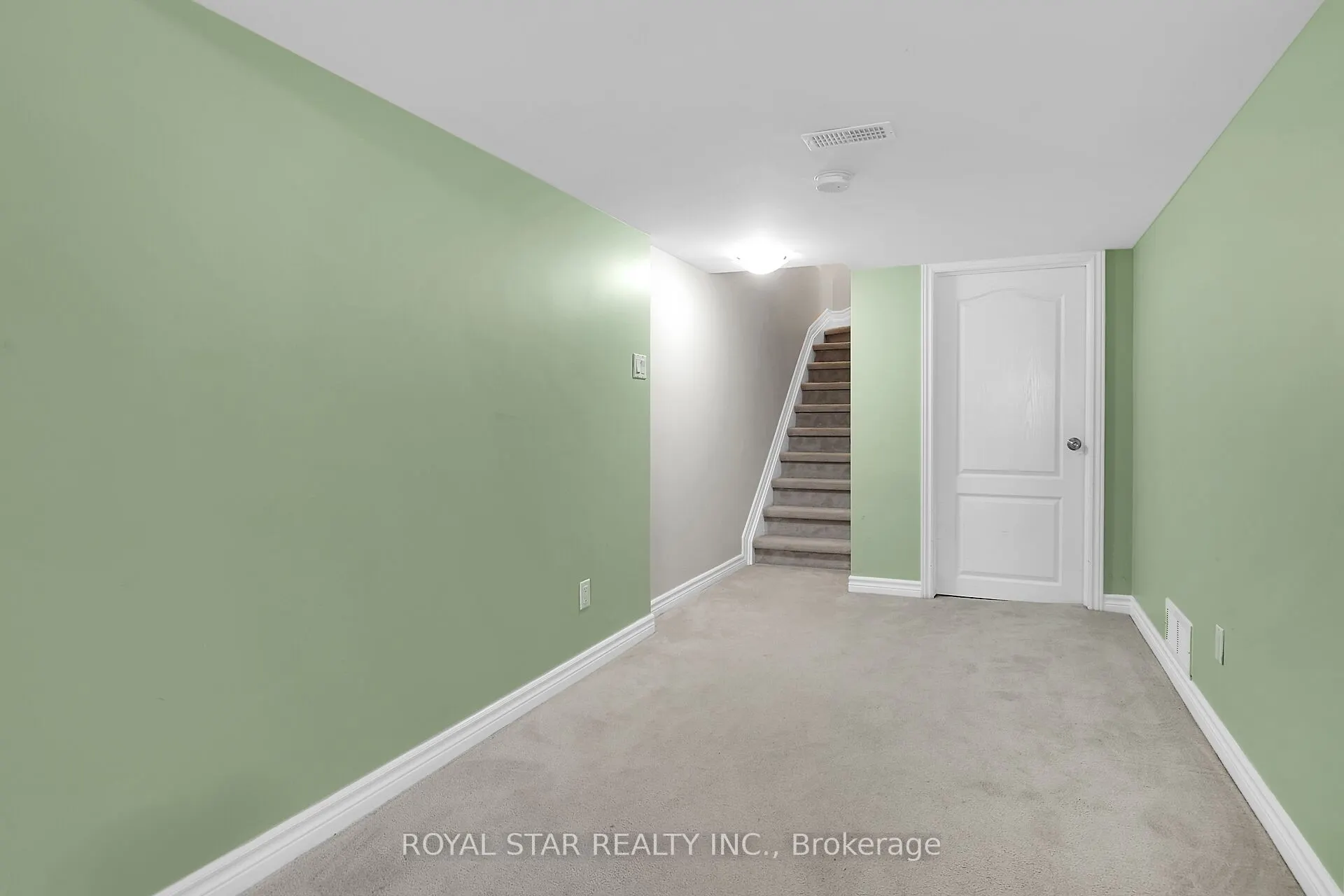 191 FLAT SEDGE Crescent