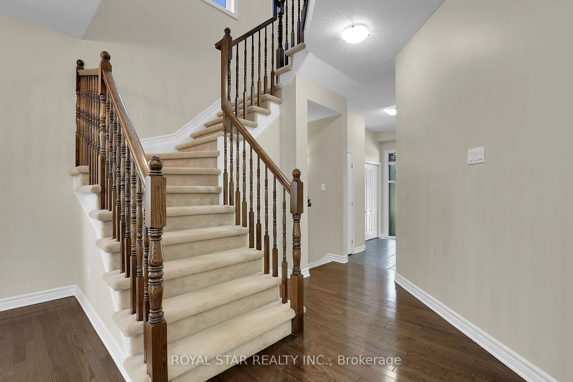191 FLAT SEDGE Crescent