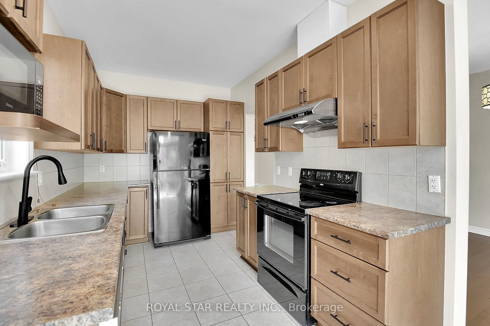 191 FLAT SEDGE Crescent