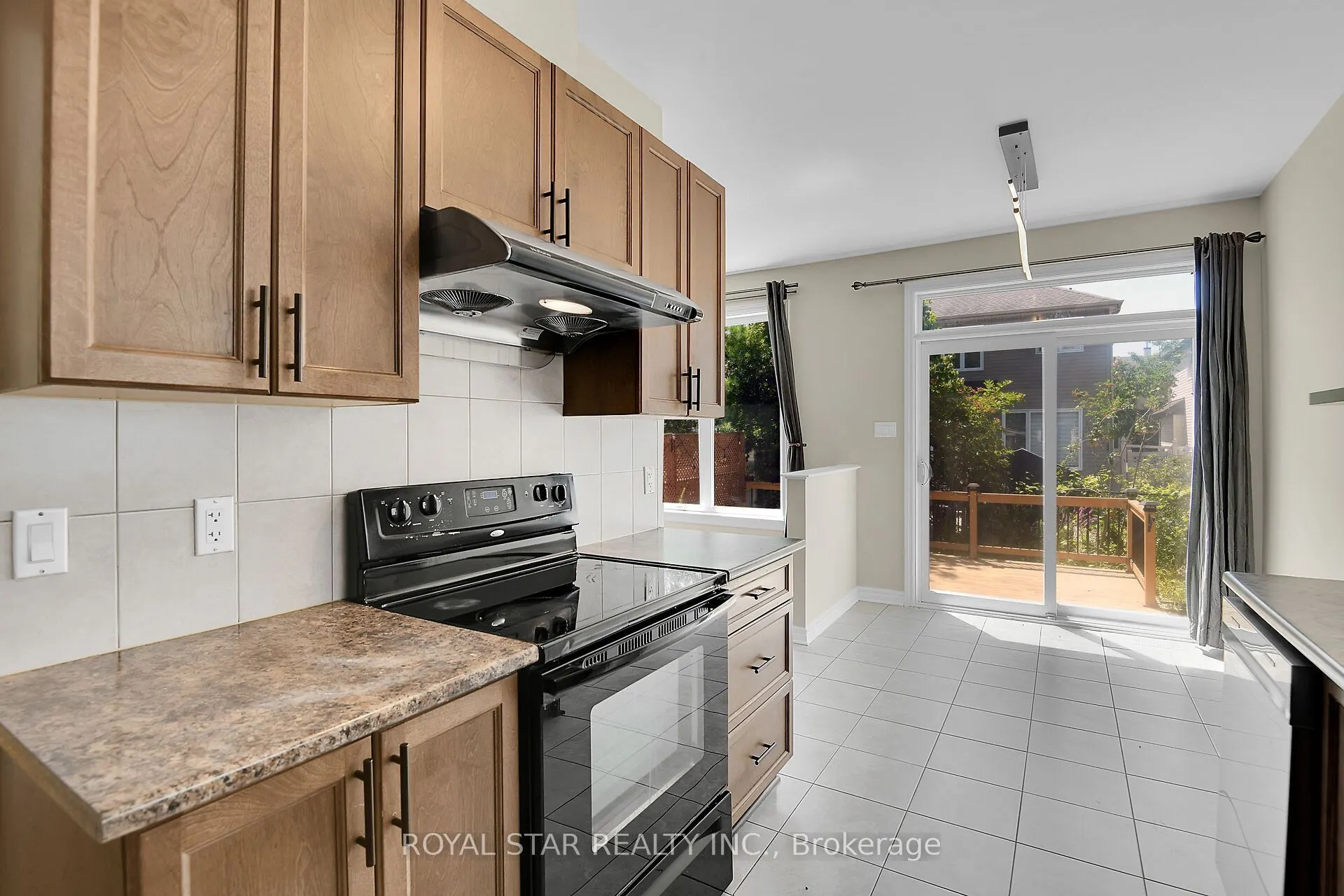191 FLAT SEDGE Crescent