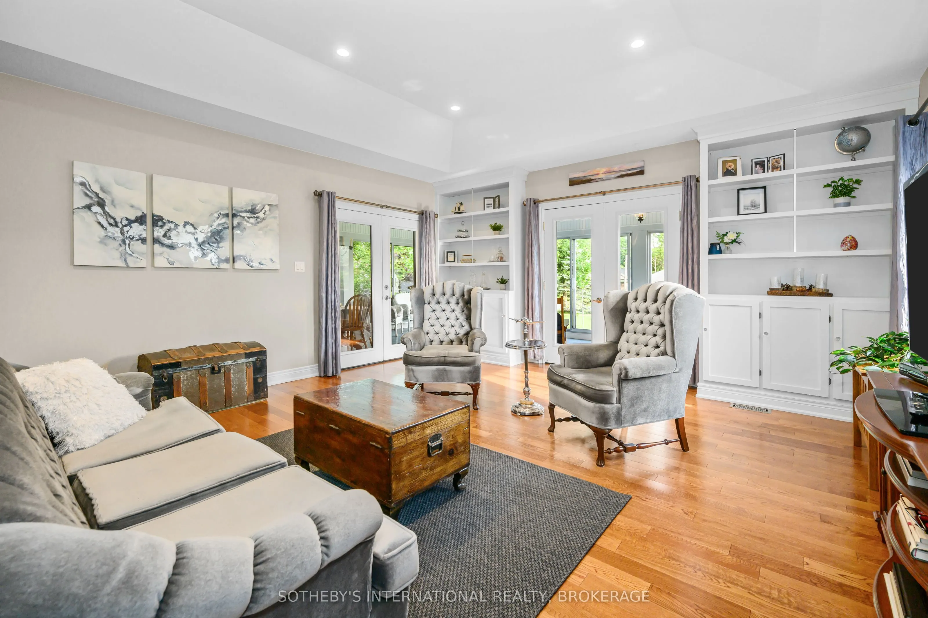 880 Edgemere Road