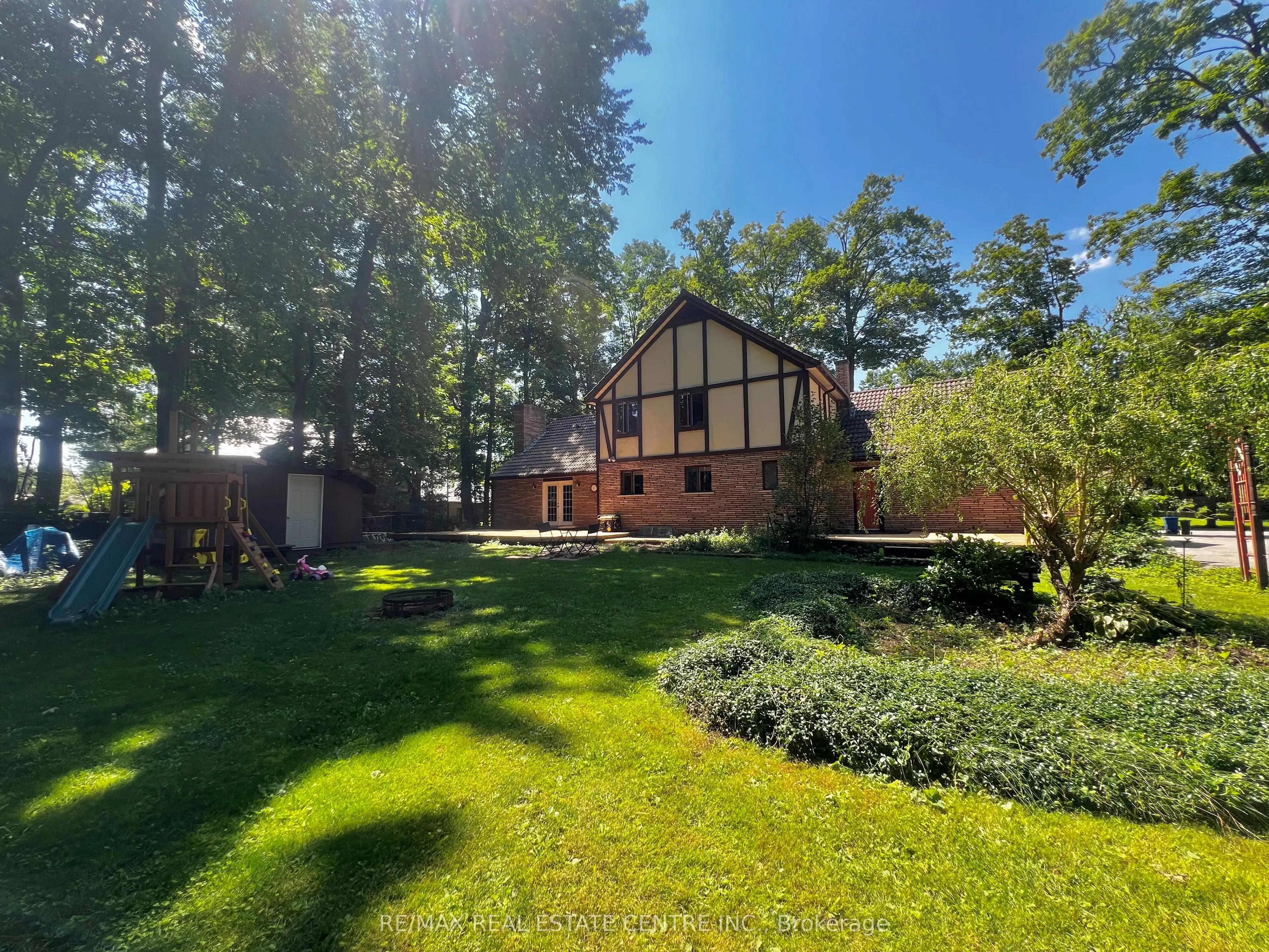 132 Birch Grove