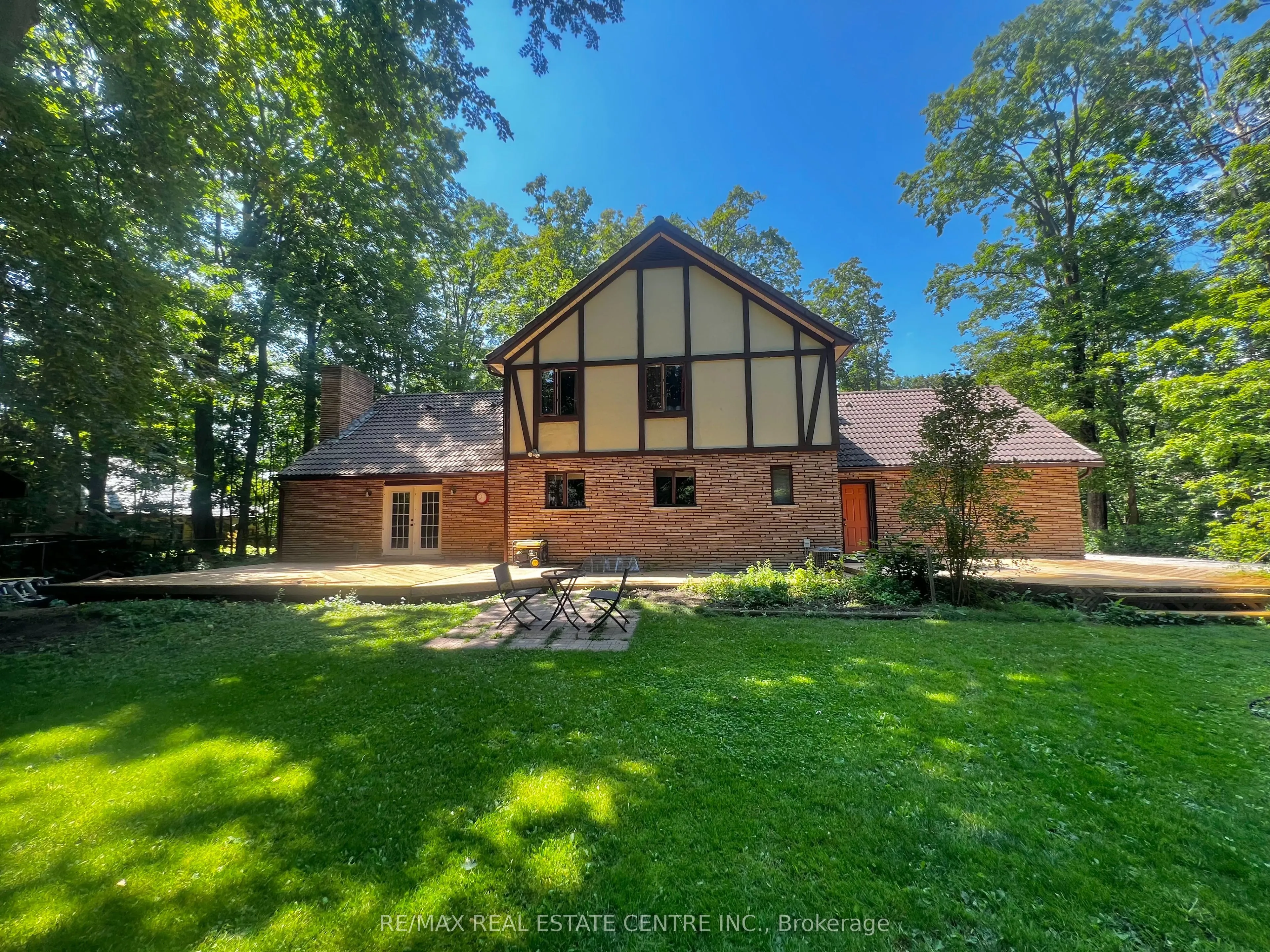132 Birch Grove