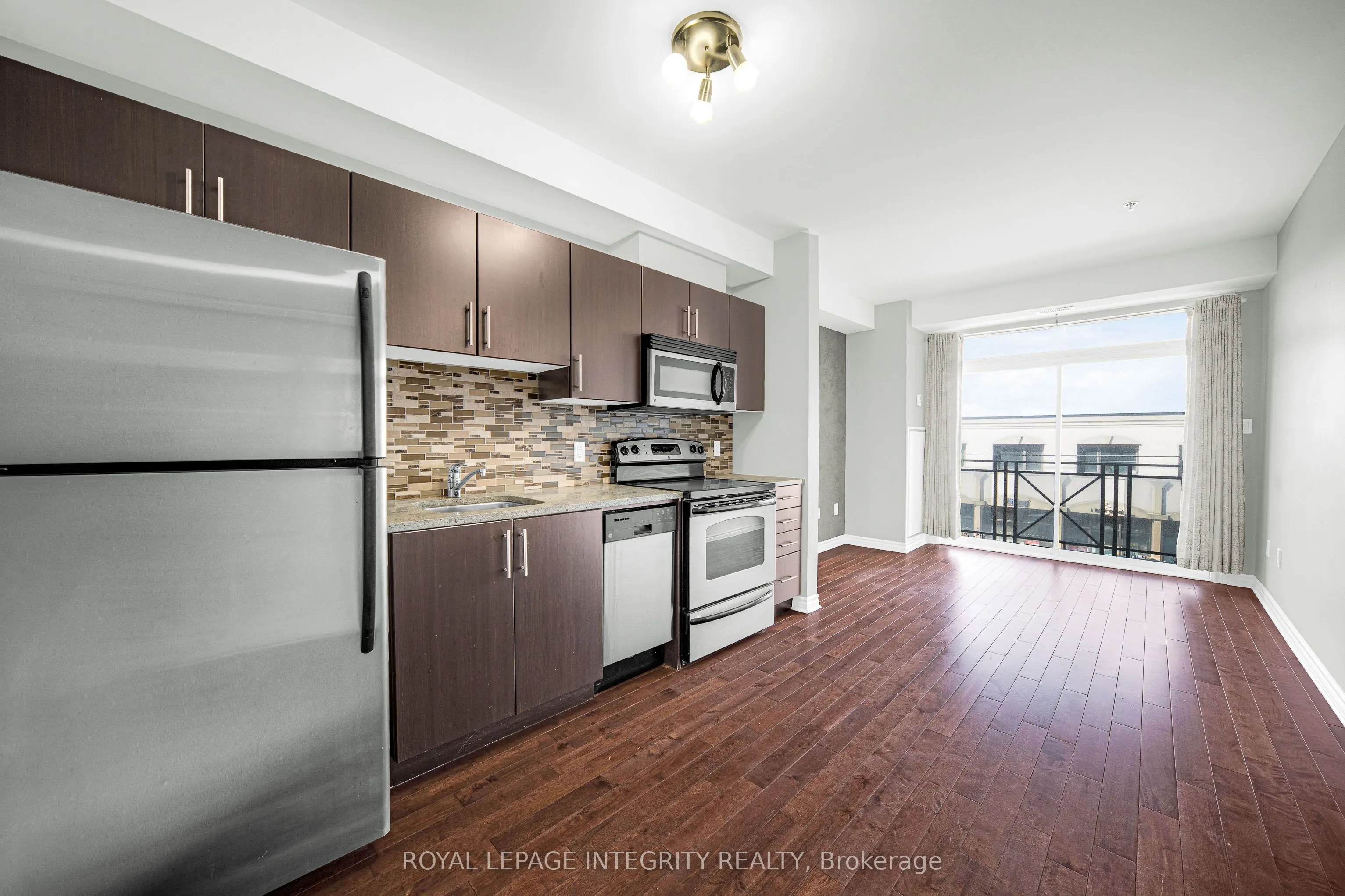 429 Kent Street #320