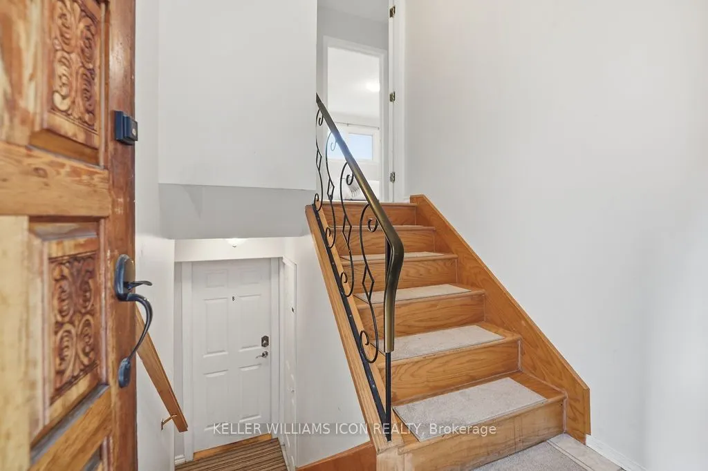 313 Savard Avenue