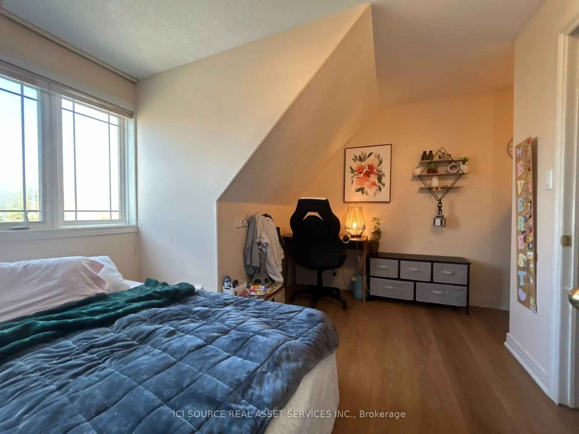 31 Book Road #7