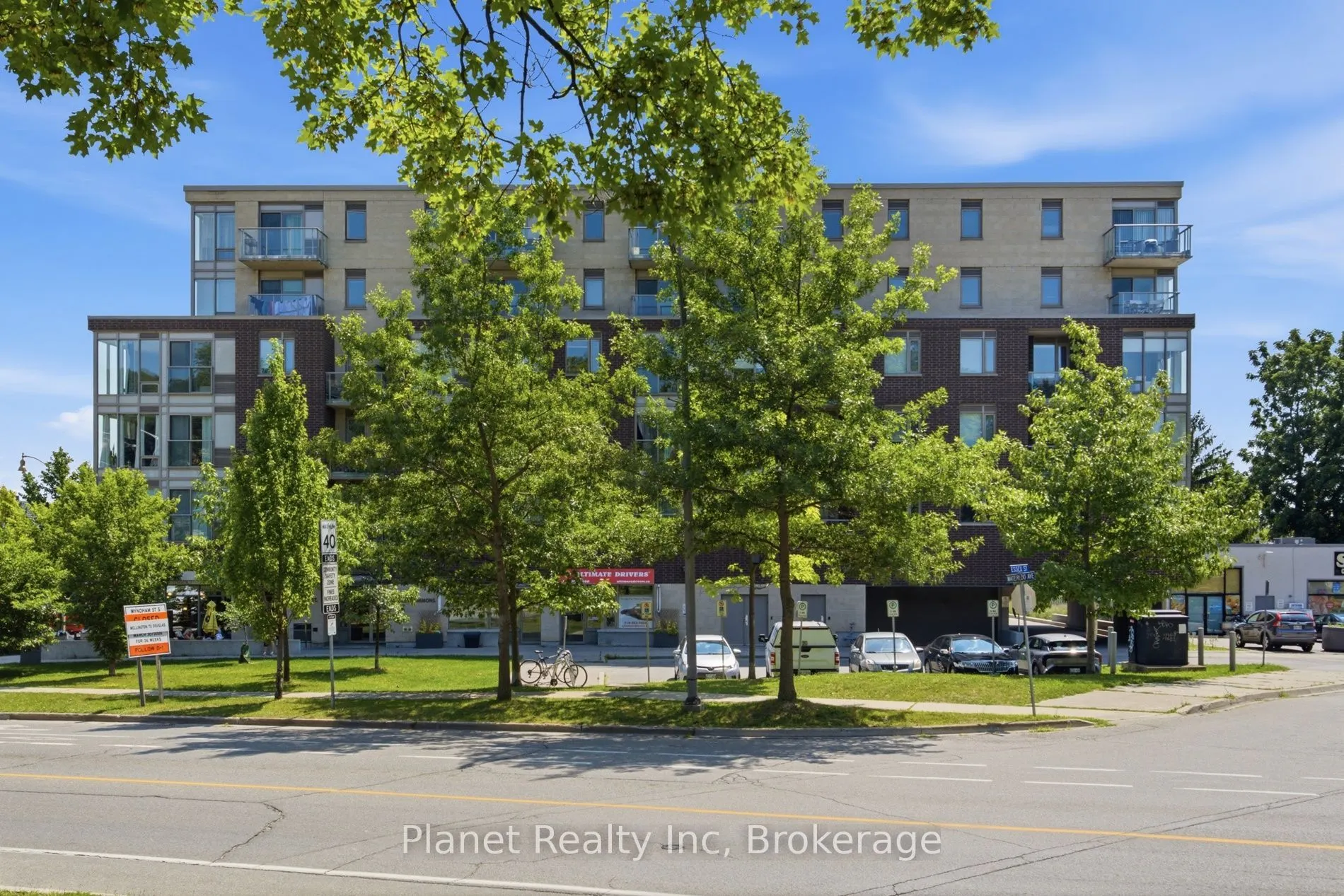 5 Gordon Street #406